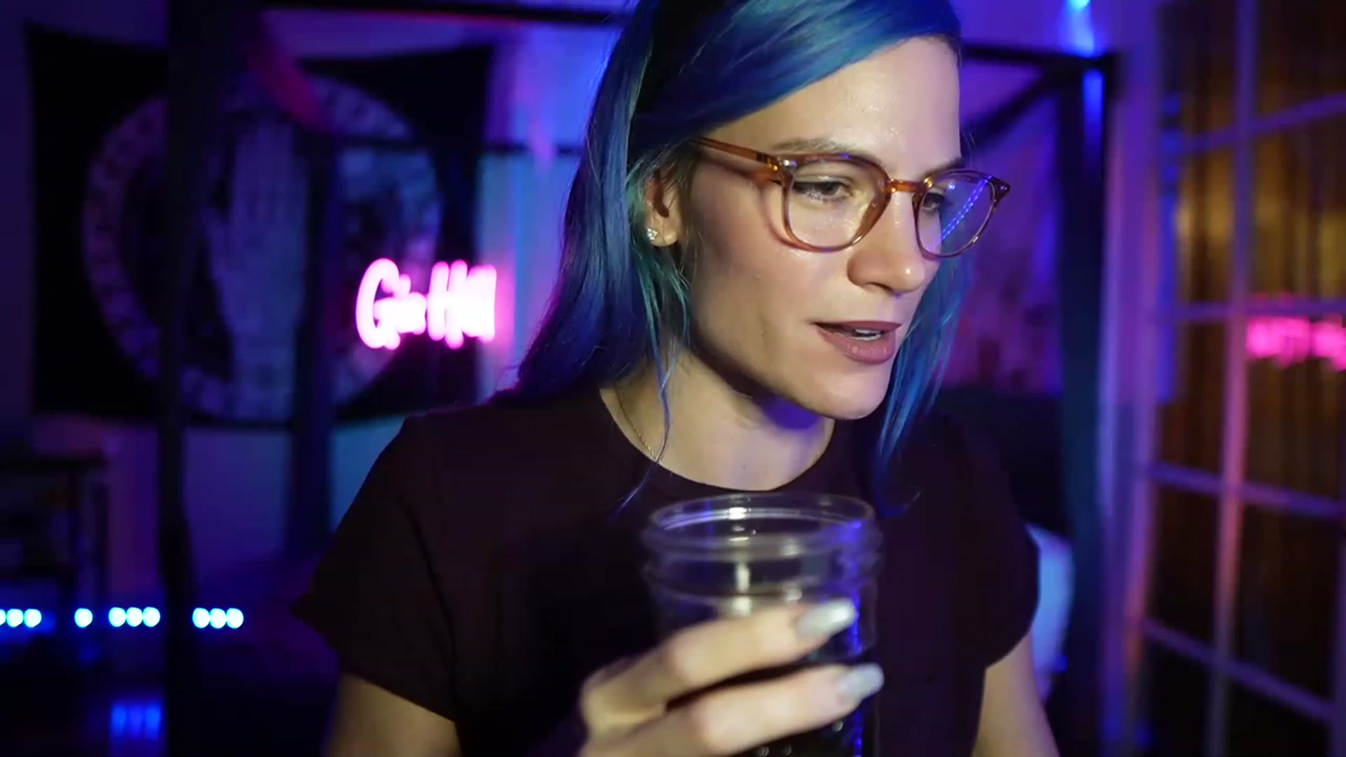 Gallery image thumbnail from Gia_Hill's myfreecams stream on, 04/20/2023, 24:29 image 19 of 20