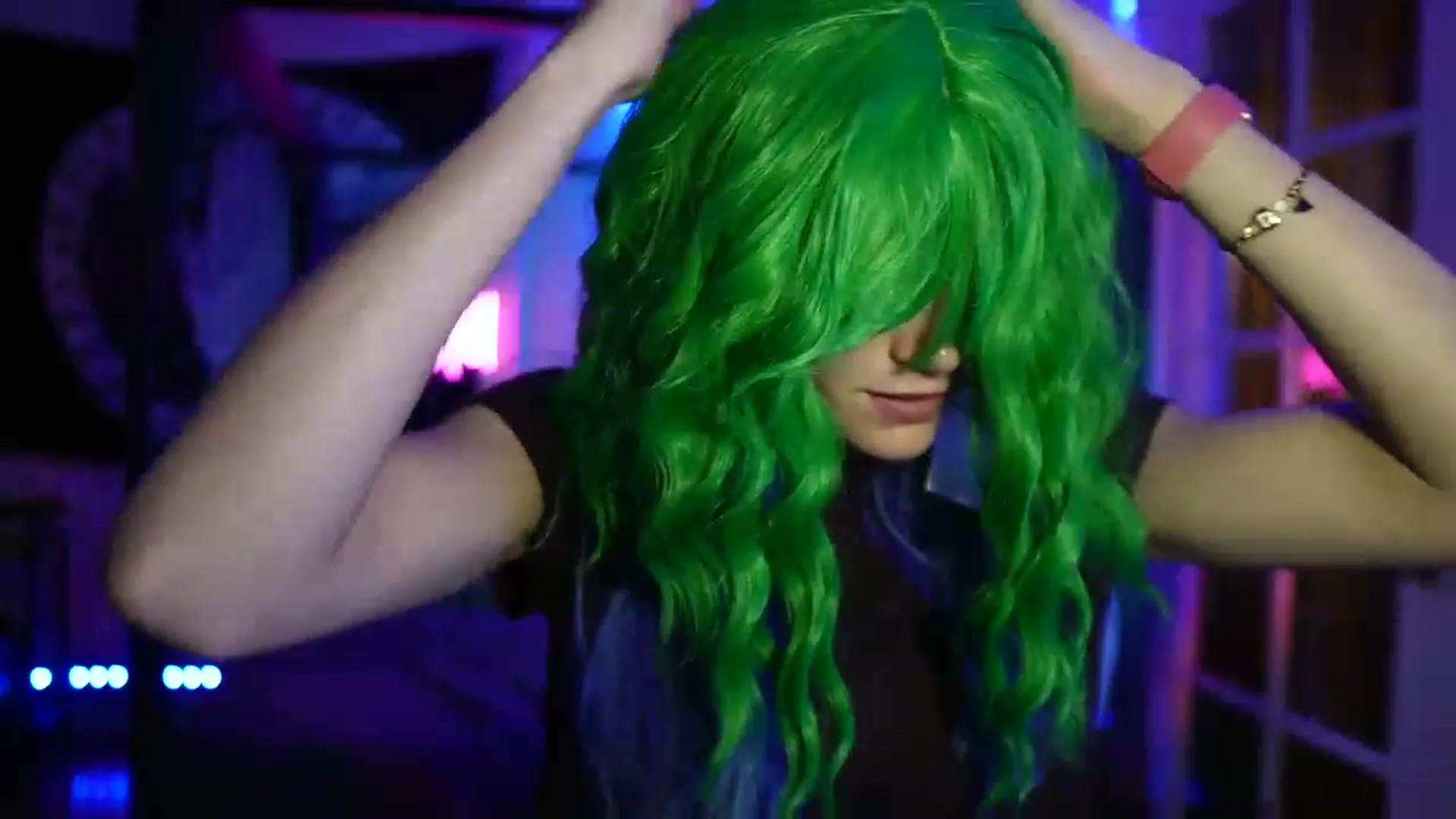 Gallery image thumbnail from Gia_Hill's myfreecams stream on, 04/20/2023, 24:29 image 2 of 20