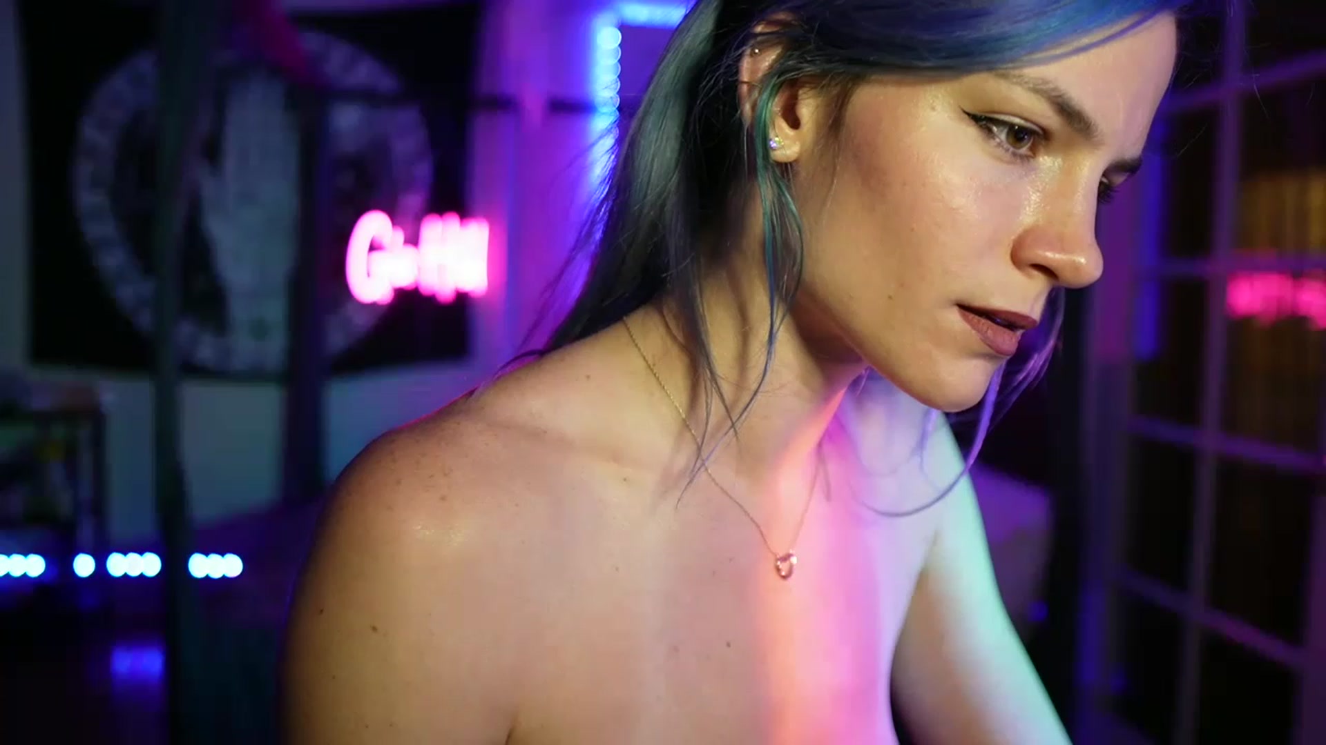 Gallery image thumbnail from Gia_Hill's myfreecams stream on, 04/20/2023, 01:46 image 3 of 20