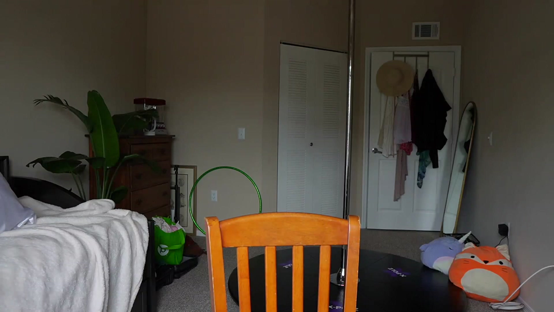 Gallery image thumbnail from Gia_Hill's myfreecams stream on, 04/22/2023, 16:59 image 9 of 20