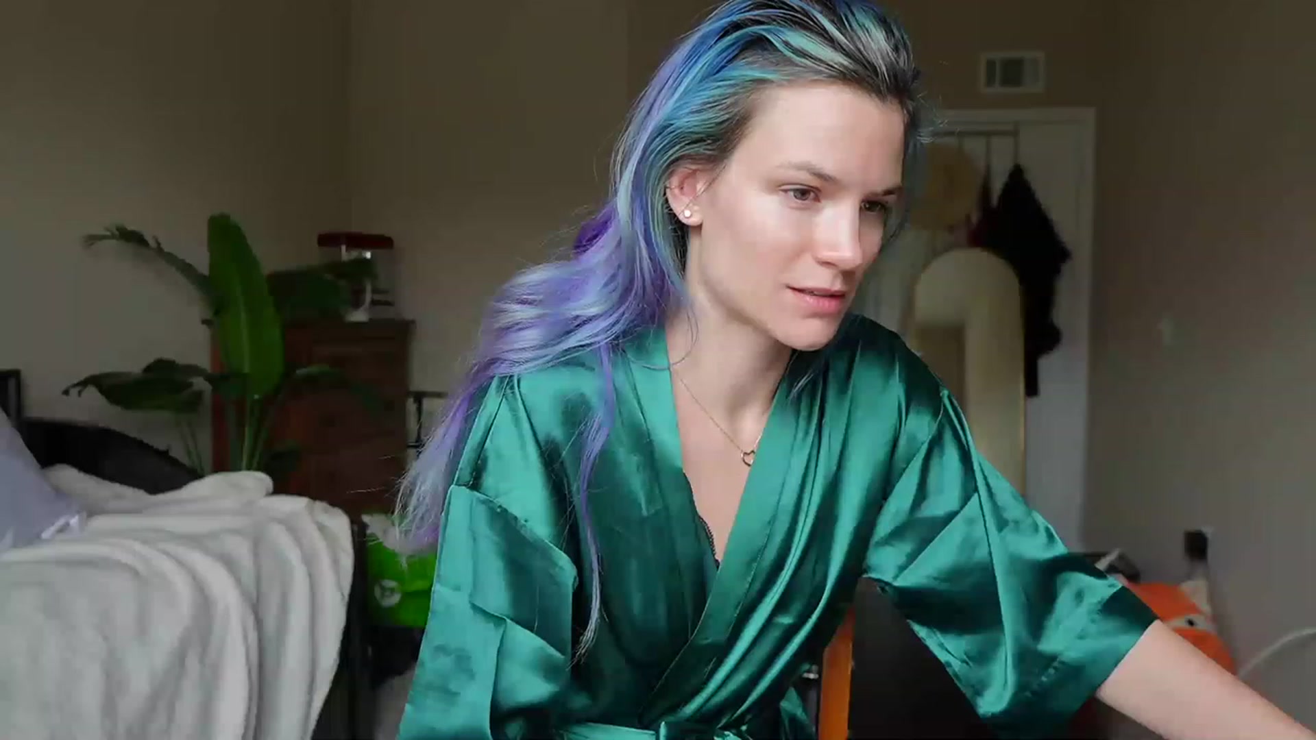 Gallery image thumbnail from Gia_Hill's myfreecams stream on, 04/22/2023, 16:59 image 8 of 20