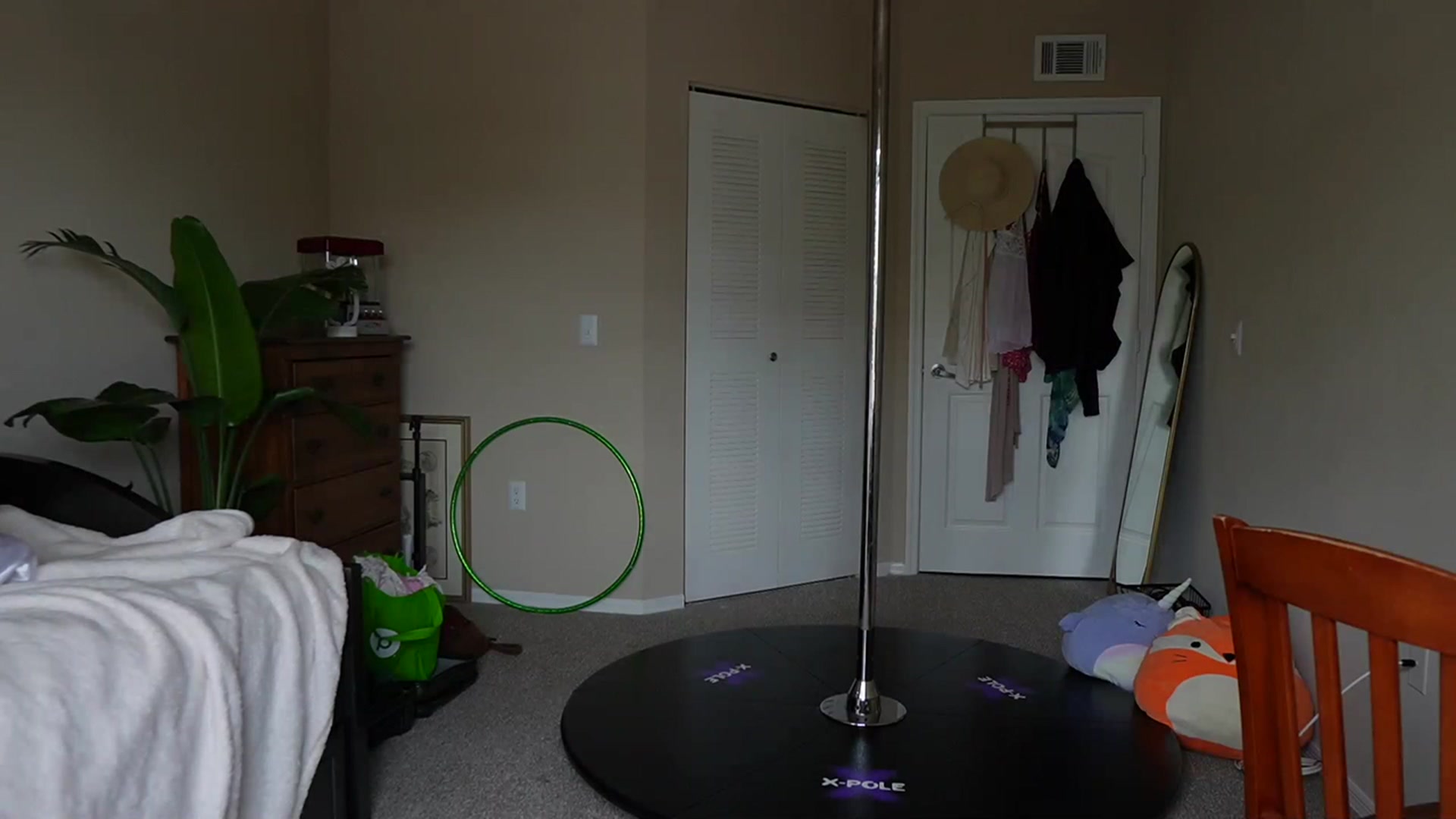 Gallery image thumbnail from Gia_Hill's myfreecams stream on, 04/22/2023, 19:04 image 4 of 20