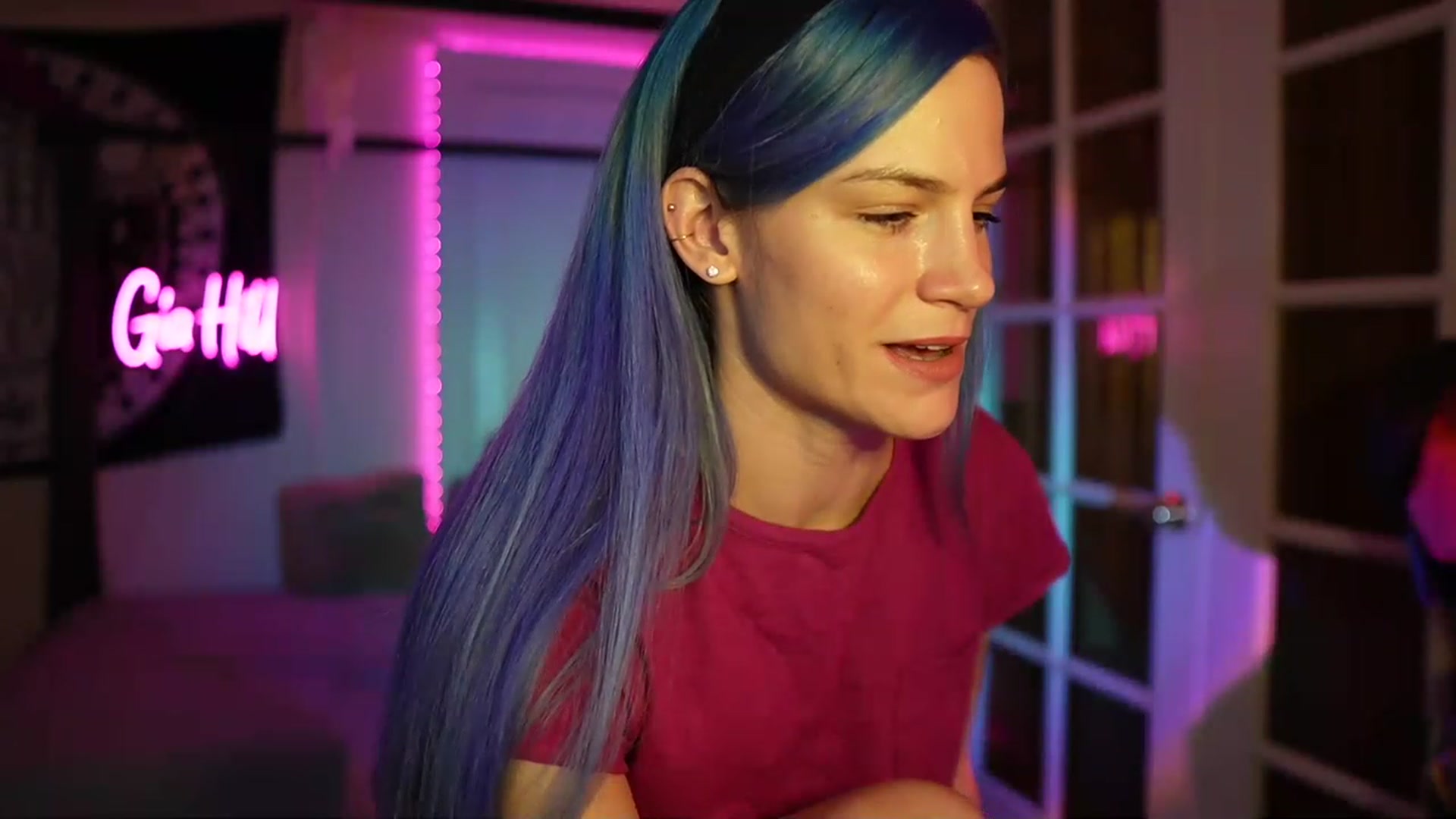 Gallery image thumbnail from Gia_Hill's myfreecams stream on, 04/24/2023, 23:37 image 6 of 20
