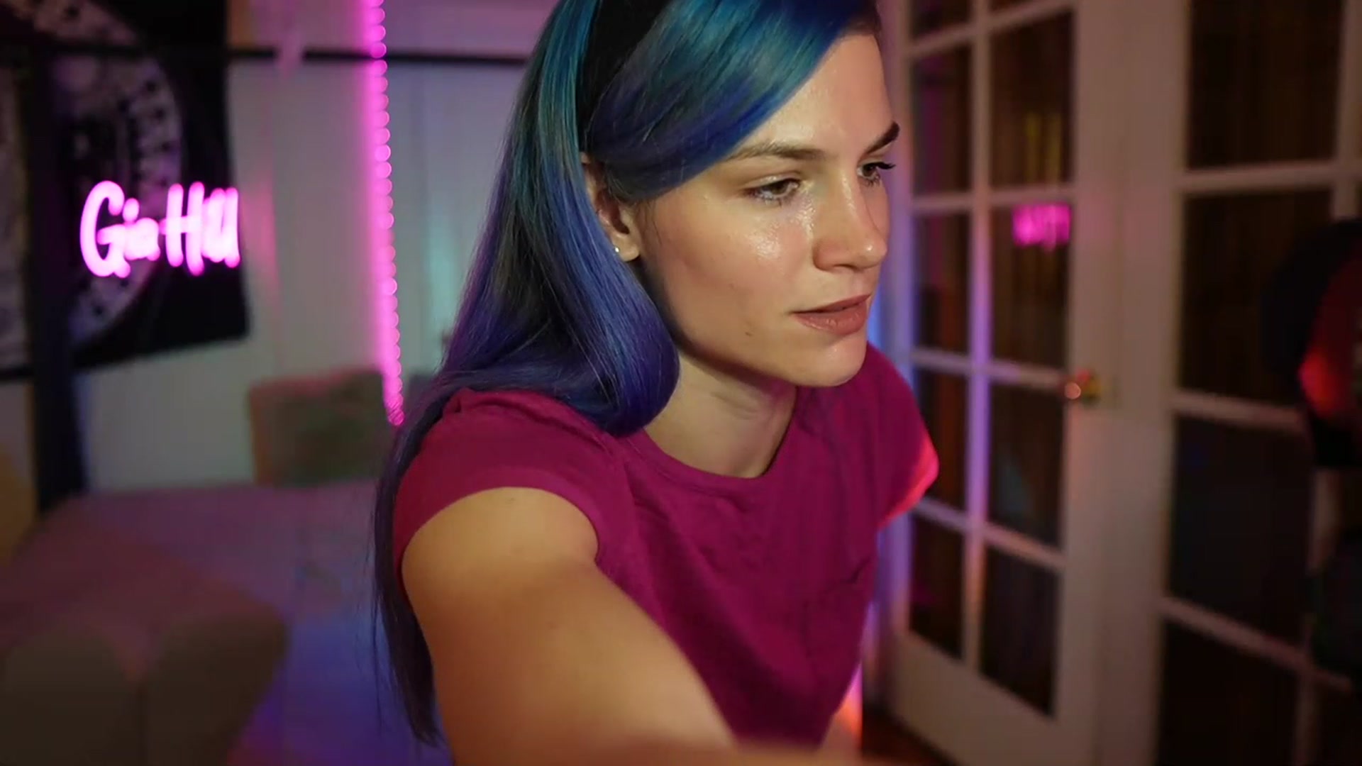 Gallery image thumbnail from Gia_Hill's myfreecams stream on, 04/25/2023, 24:32 image 11 of 20