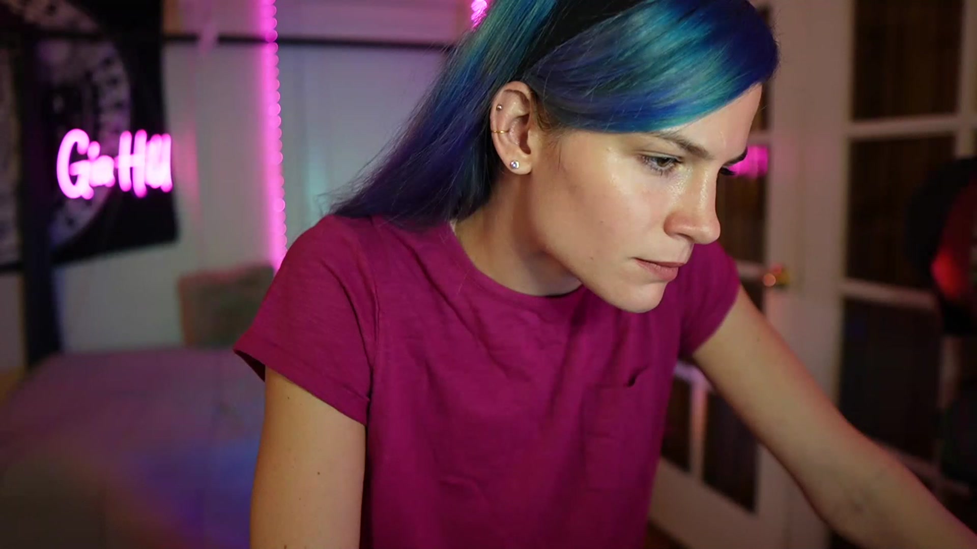 Gallery image thumbnail from Gia_Hill's myfreecams stream on, 04/25/2023, 24:32 image 9 of 20
