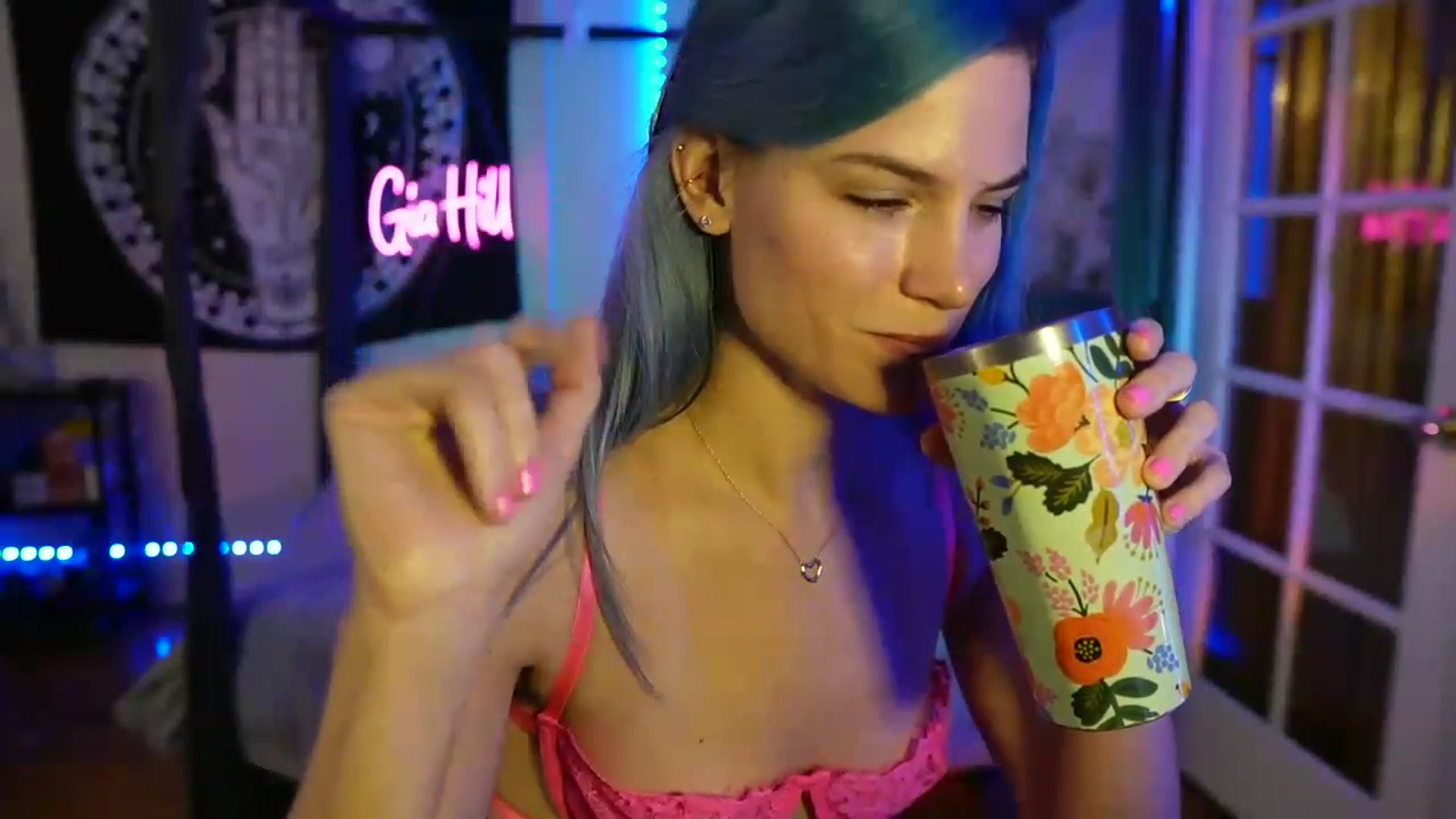 Gallery image thumbnail from Gia_Hill's myfreecams stream on, 04/26/2023, 01:17 image 16 of 20