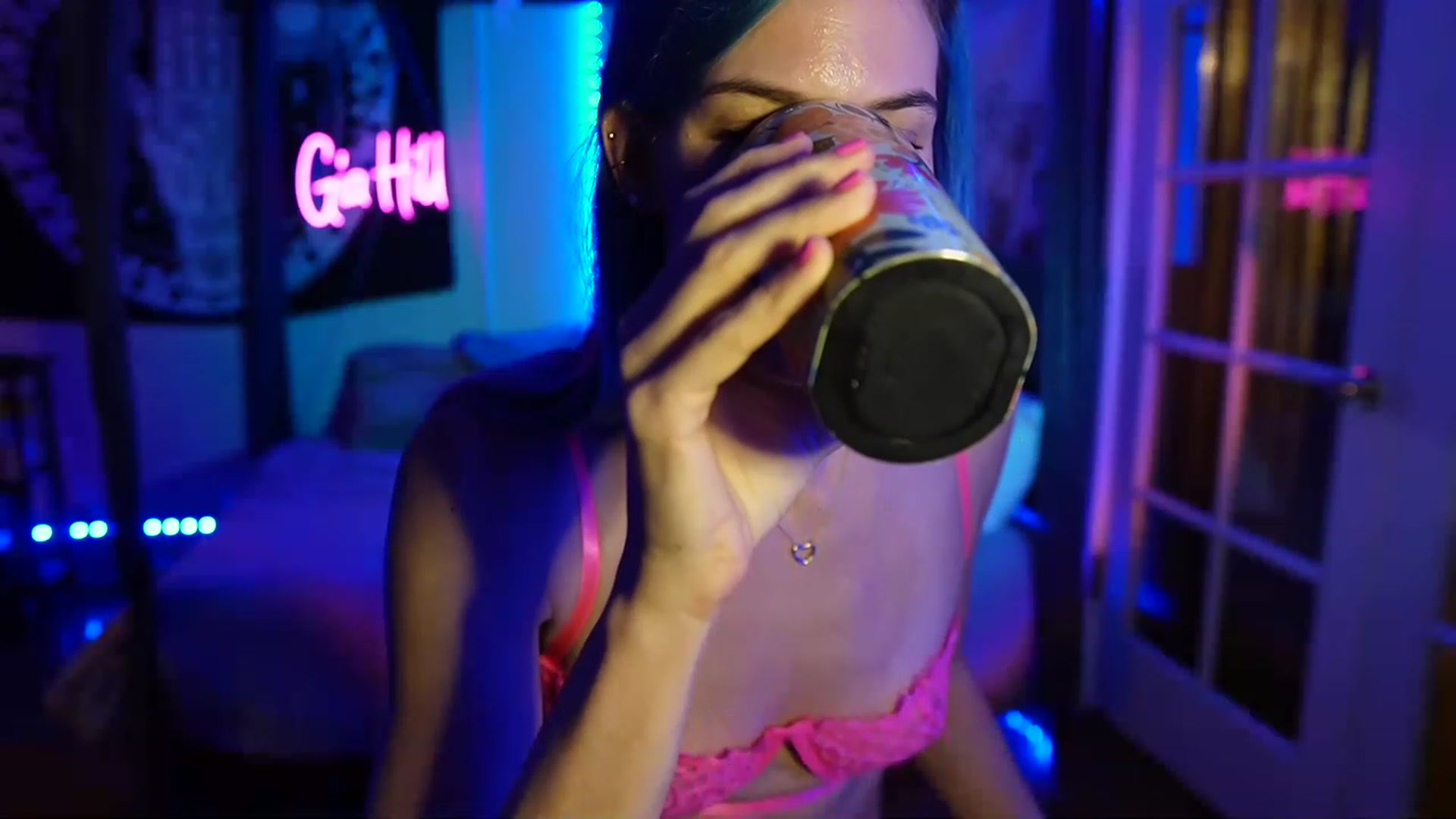 Gallery image thumbnail from Gia_Hill's myfreecams stream on, 04/26/2023, 01:17 image 10 of 20