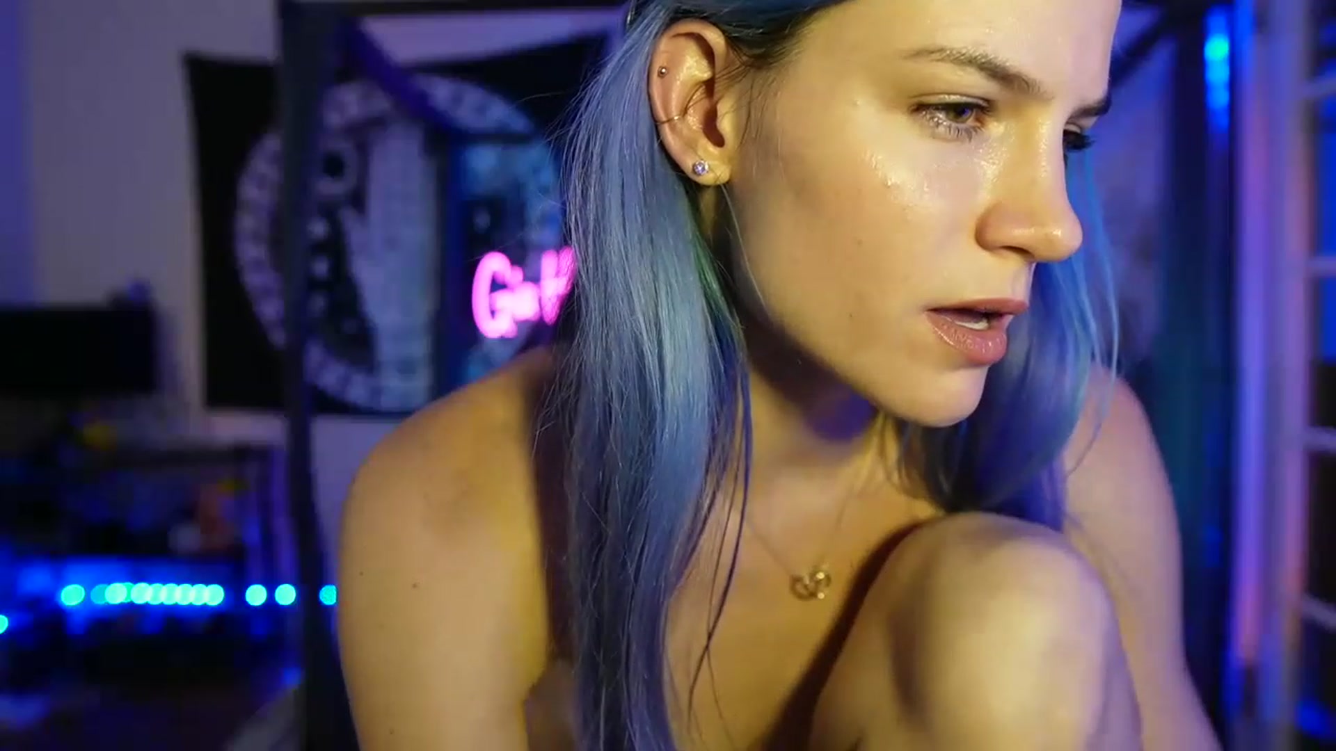 Gallery image thumbnail from Gia_Hill's myfreecams stream on, 04/26/2023, 03:31 image 19 of 20