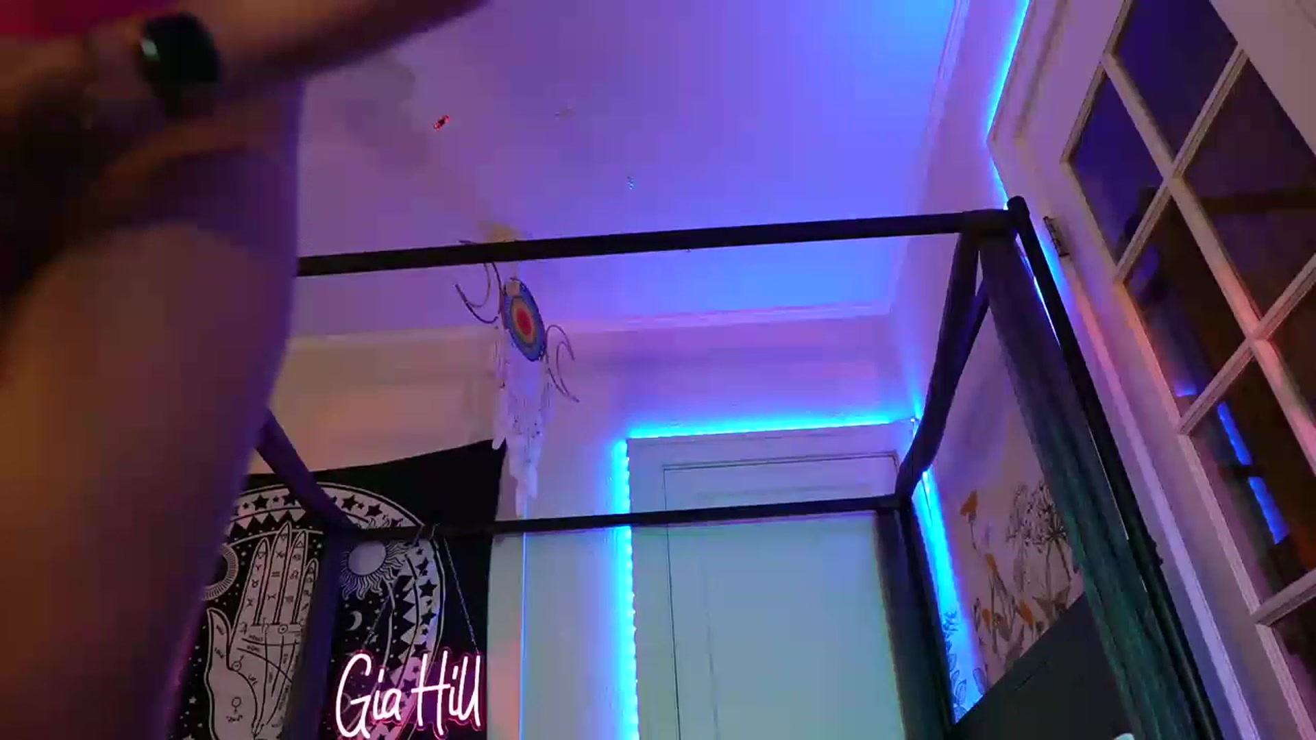 Gallery image thumbnail from Gia_Hill's myfreecams stream on, 04/26/2023, 03:31 image 7 of 20