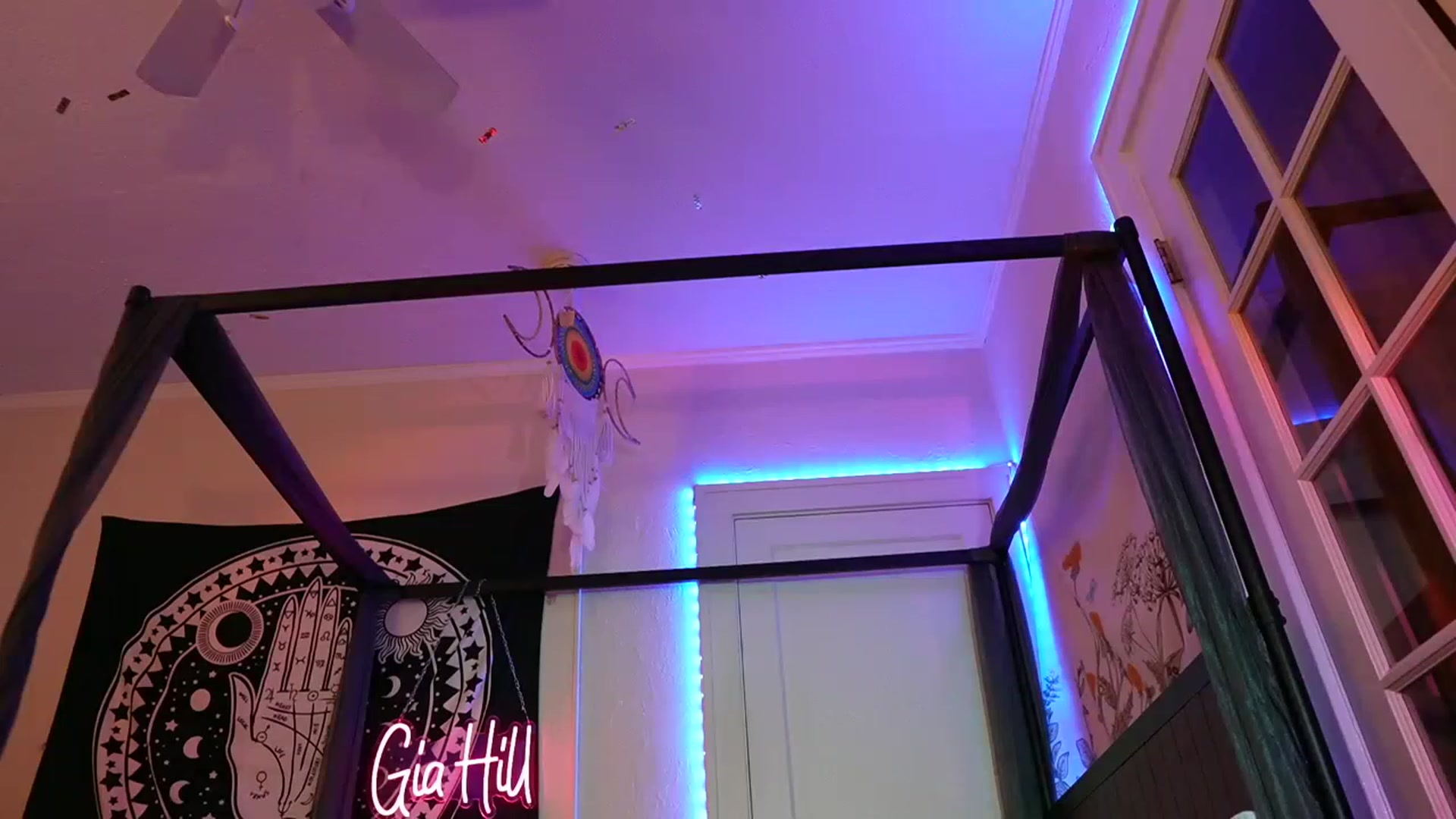 Gallery image thumbnail from Gia_Hill's myfreecams stream on, 04/26/2023, 03:31 image 6 of 20