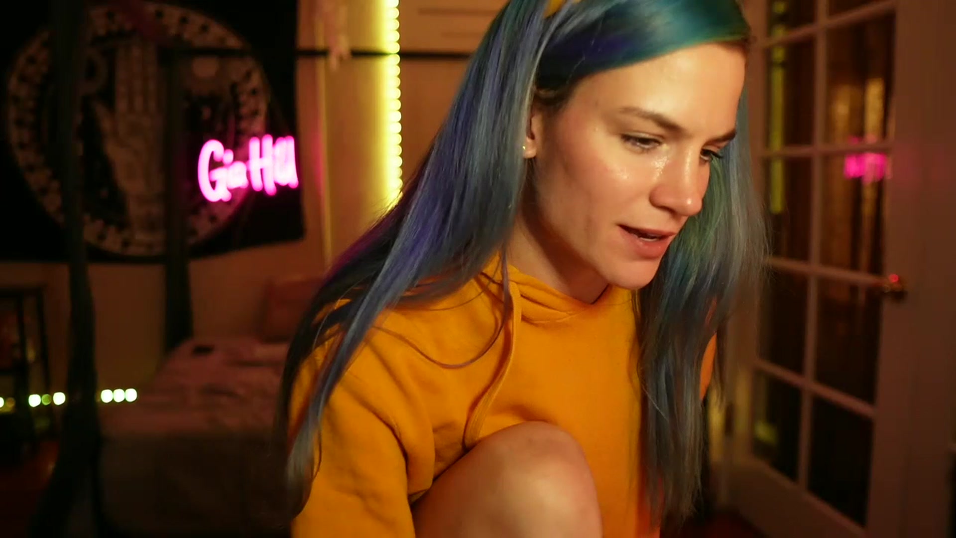 Gallery image thumbnail from Gia_Hill's myfreecams stream on, 04/27/2023, 24:53 image 13 of 20