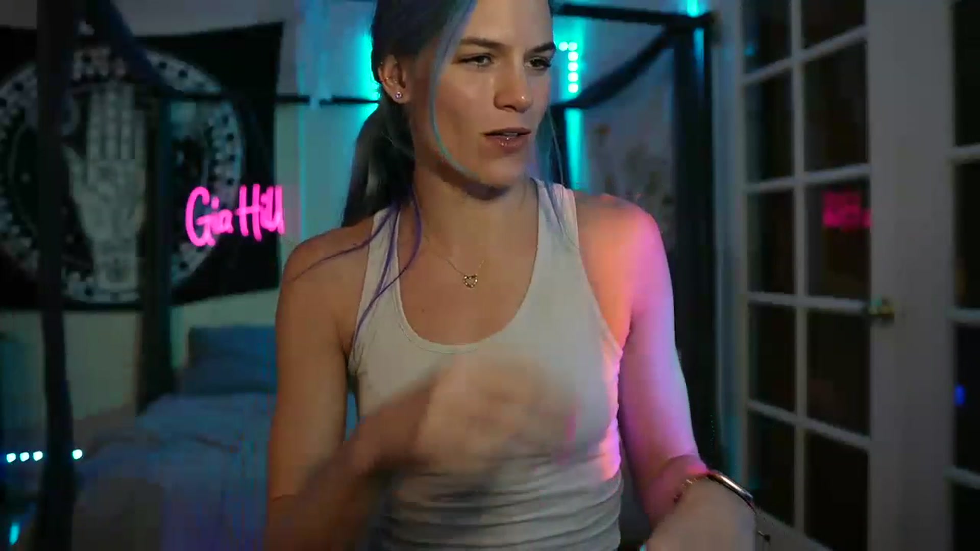 Gallery image thumbnail from Gia_Hill's myfreecams stream on, 04/27/2023, 23:52 image 13 of 20