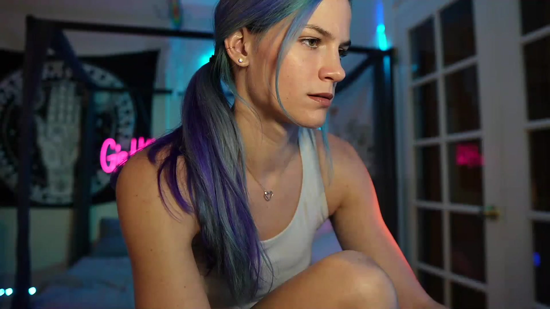 Gallery image thumbnail from Gia_Hill's myfreecams stream on, 04/27/2023, 23:52 image 7 of 20