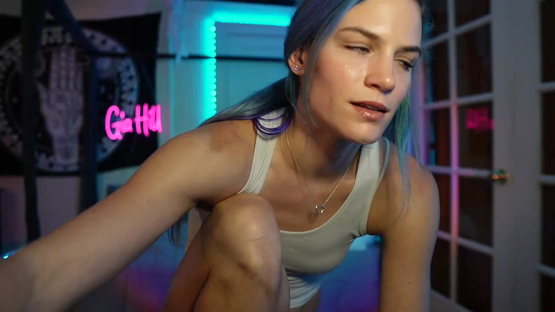 Gallery image thumbnail from Gia_Hill's myfreecams stream on, 04/28/2023, 24:46 image 6 of 20