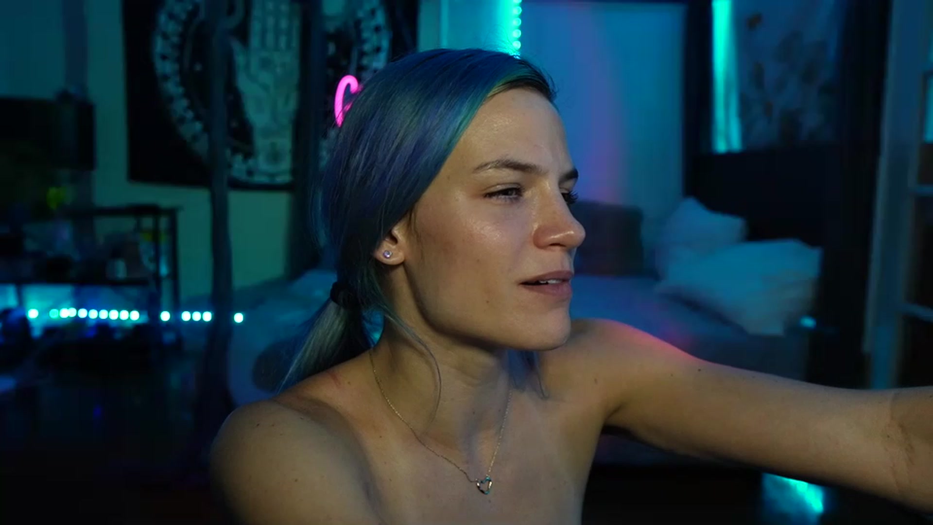 Gallery image thumbnail from Gia_Hill's myfreecams stream on, 04/28/2023, 03:28 image 18 of 20