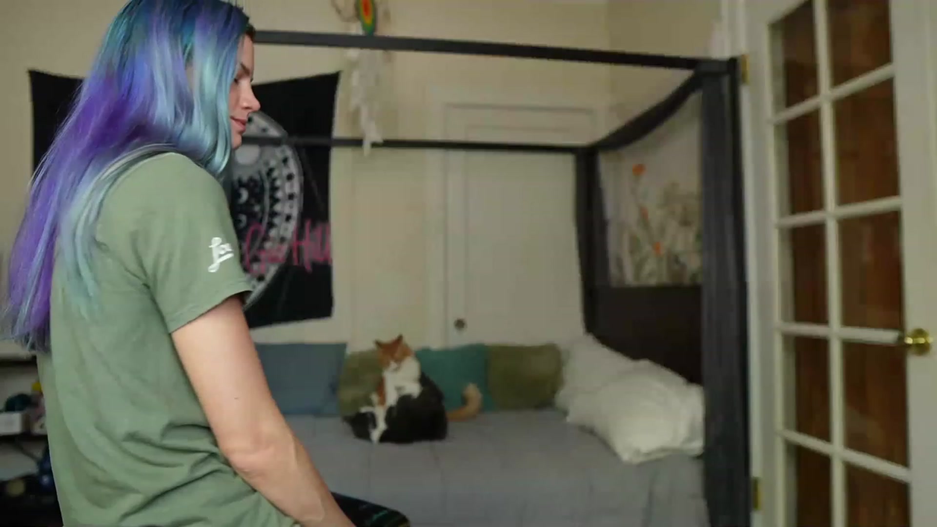 Gallery image thumbnail from Gia_Hill's myfreecams stream on, 04/30/2023, 17:50 image 5 of 20