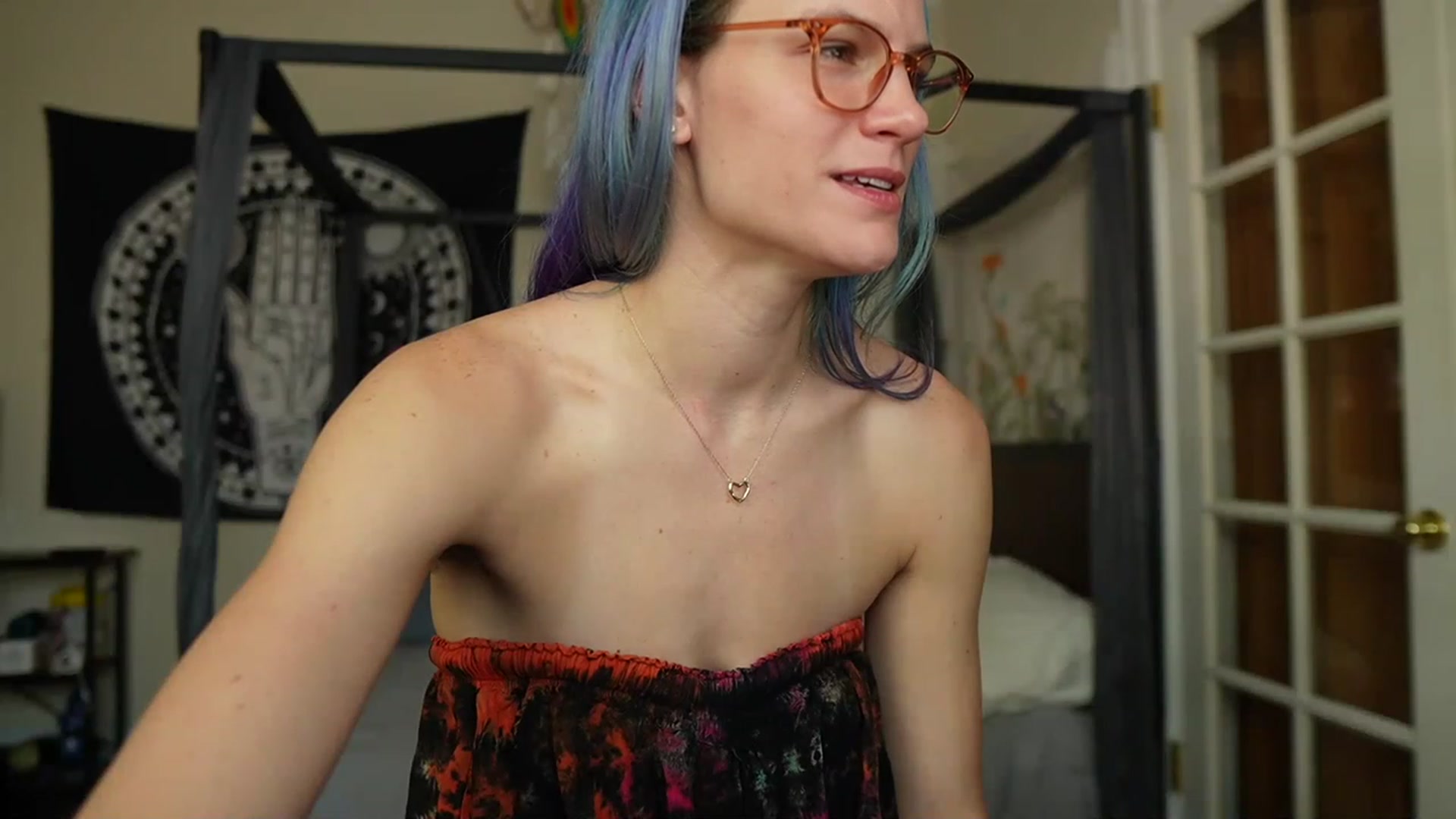 Gallery image thumbnail from Gia_Hill's myfreecams stream on, 04/30/2023, 20:41 image 10 of 20