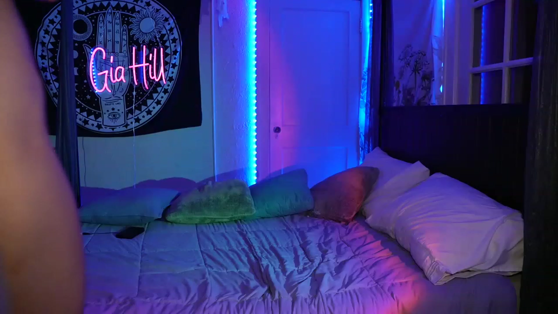 Gallery image thumbnail from Gia_Hill's myfreecams stream on, 05/01/2023, 08:20 image 8 of 20