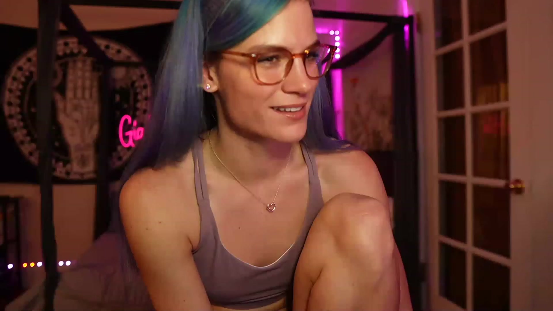 Gallery image thumbnail from Gia_Hill's myfreecams stream on, 05/03/2023, 24:57 image 10 of 20