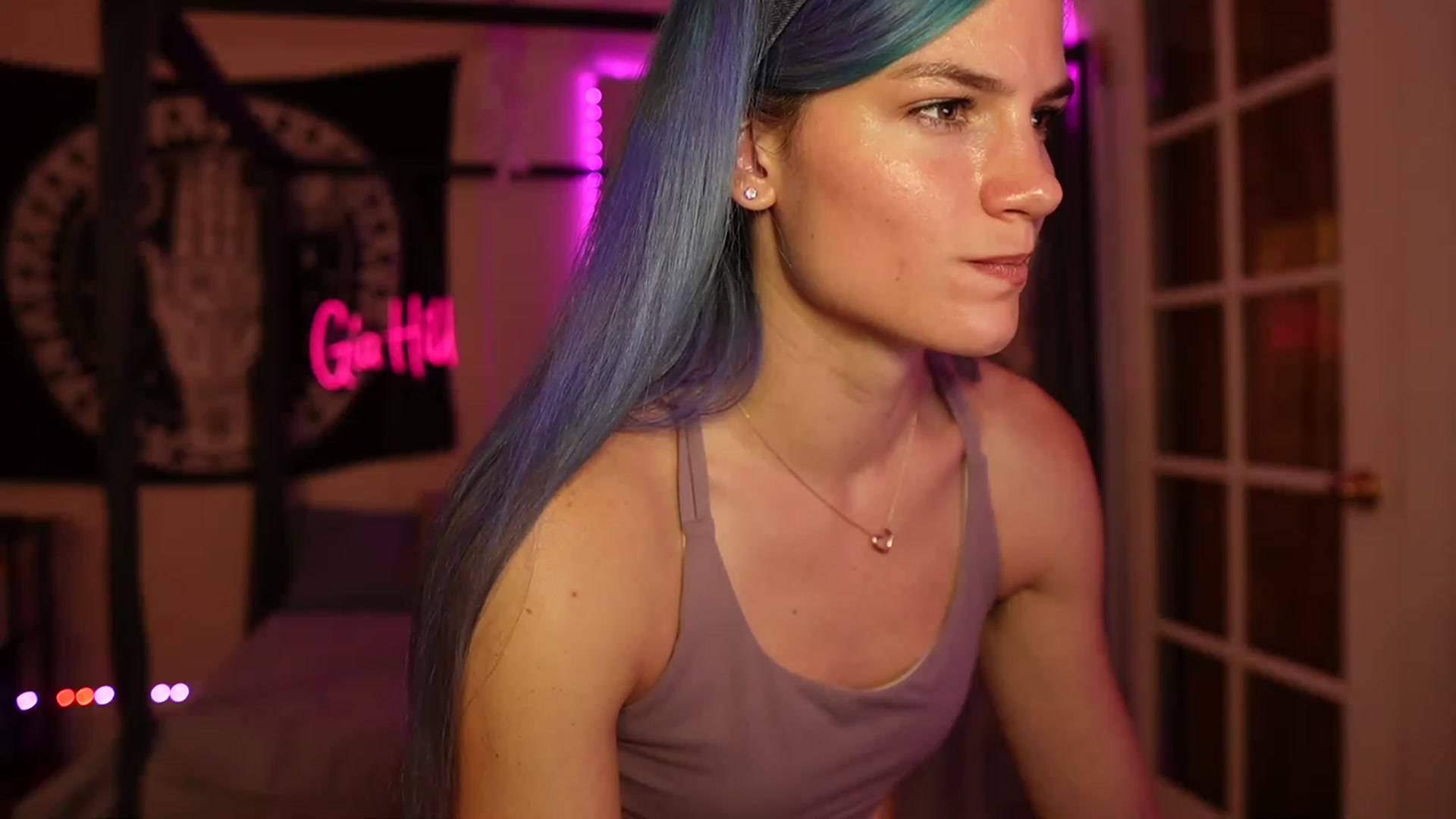 Gallery image thumbnail from Gia_Hill's myfreecams stream on, 05/03/2023, 24:57 image 13 of 20