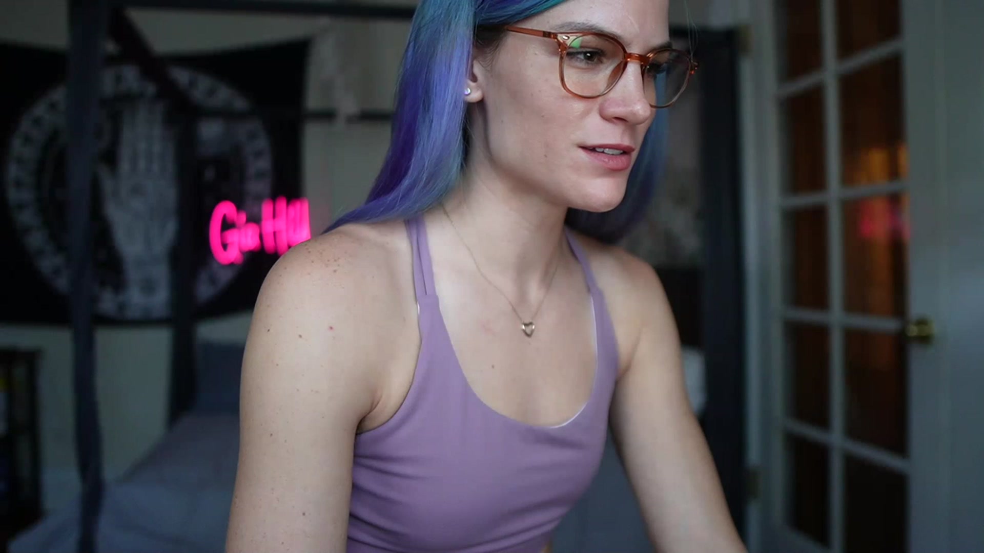 Gallery image thumbnail from Gia_Hill's myfreecams stream on, 05/03/2023, 24:57 image 2 of 20