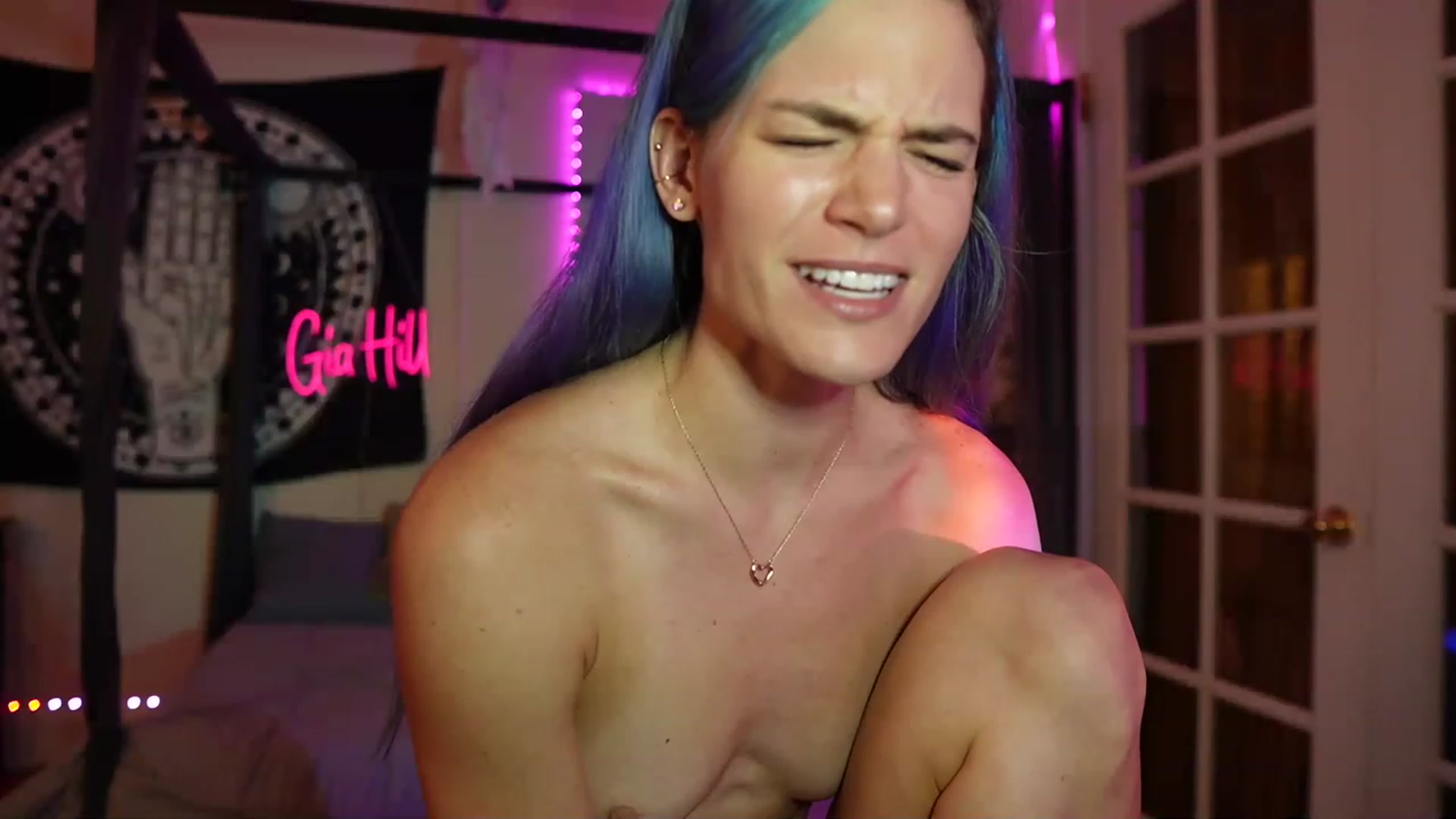 Gallery image thumbnail from Gia_Hill's myfreecams stream on, 05/03/2023, 01:51 image 13 of 20