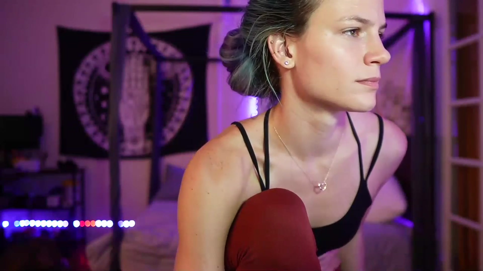 Gallery image thumbnail from Gia_Hill's myfreecams stream on, 05/05/2023, 04:10 image 2 of 20