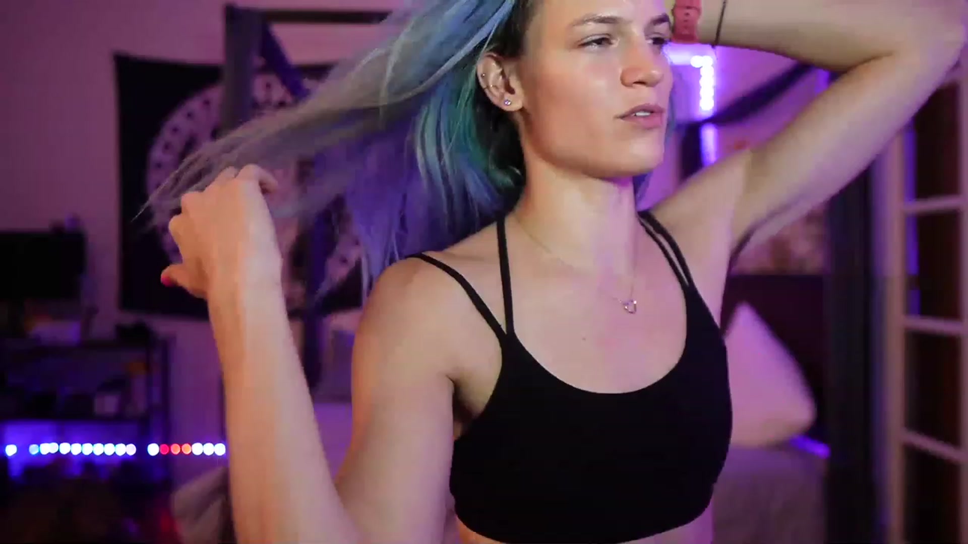 Gallery image thumbnail from Gia_Hill's myfreecams stream on, 05/05/2023, 04:10 image 11 of 20