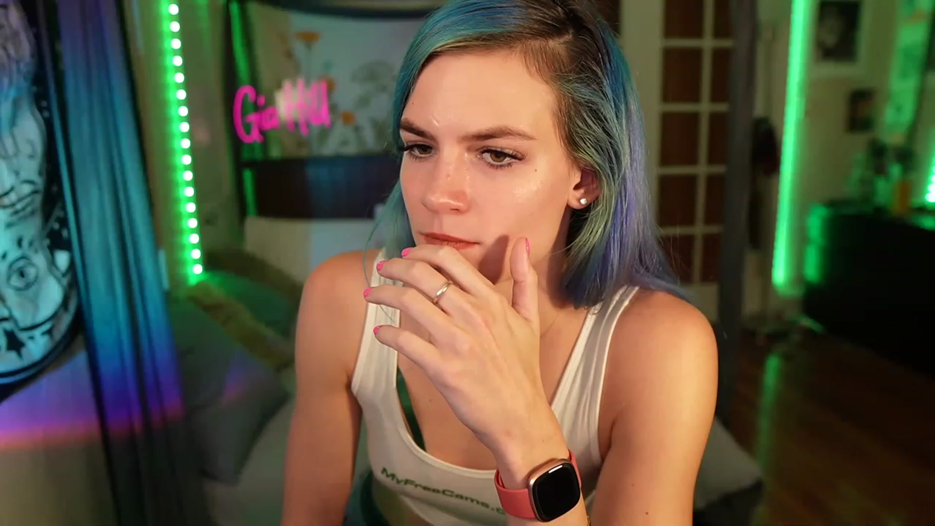Gallery image thumbnail from Gia_Hill's myfreecams stream on, 05/06/2023, 01:06 image 19 of 20