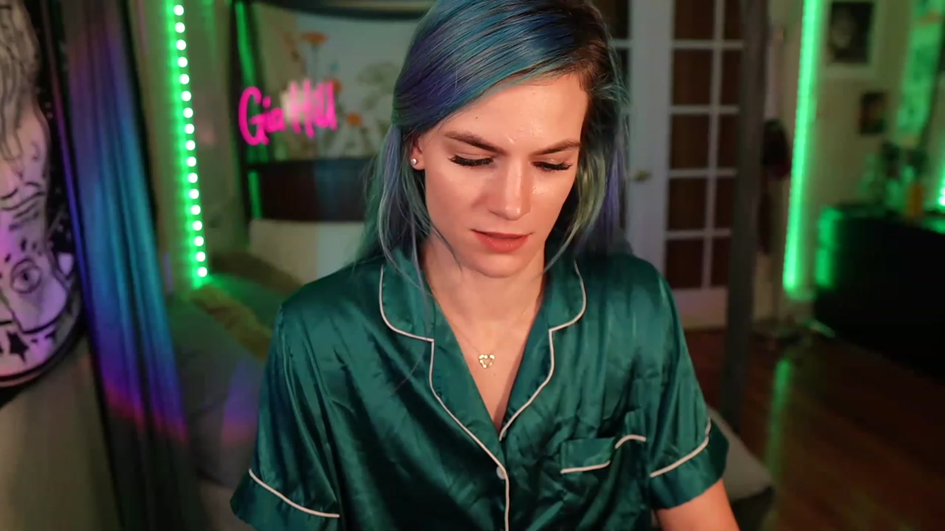 Gallery image thumbnail from Gia_Hill's myfreecams stream on, 05/06/2023, 01:06 image 3 of 20