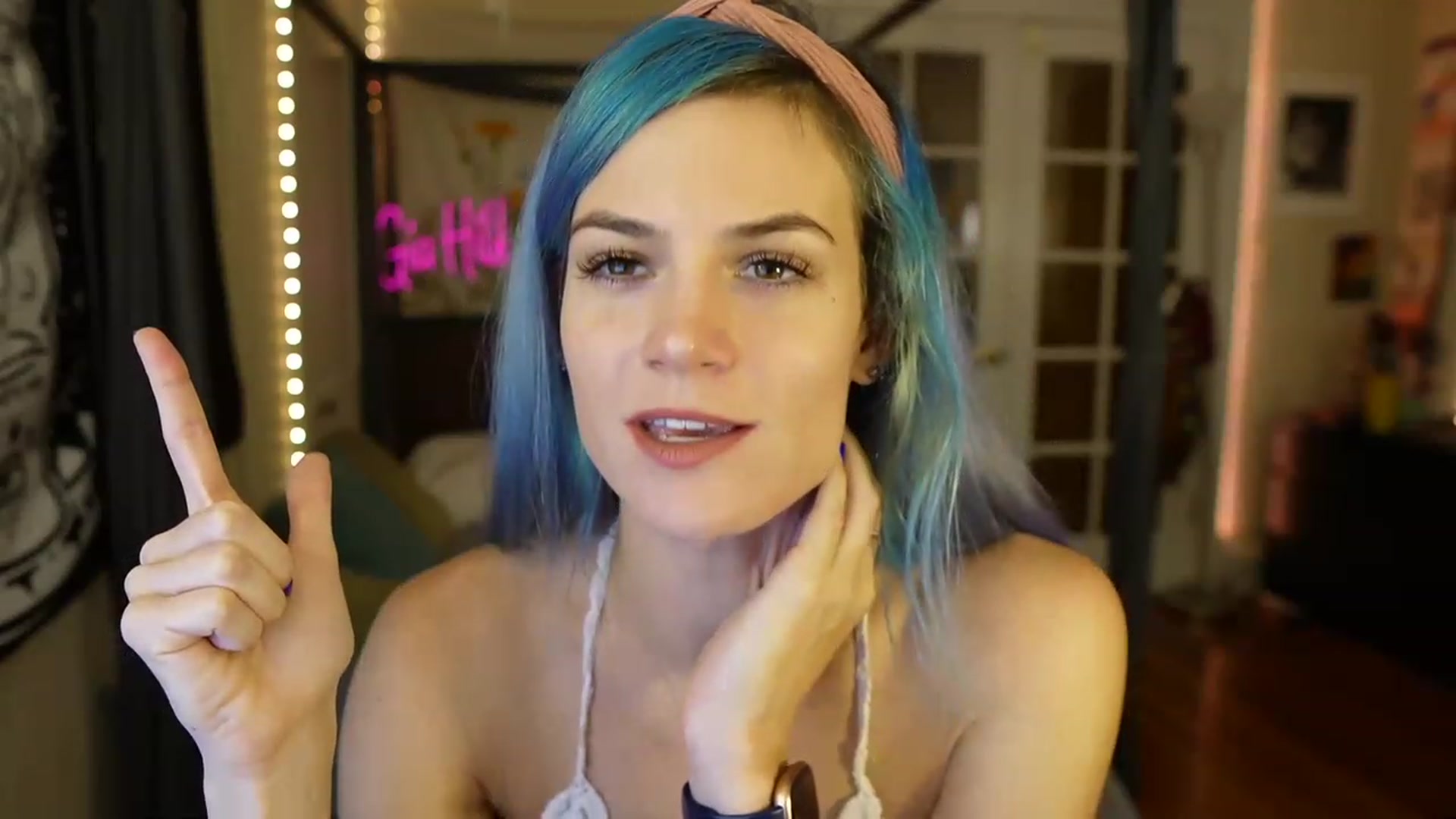 Gallery image thumbnail from Gia_Hill's myfreecams stream on, 05/21/2023, 02:11 image 13 of 20