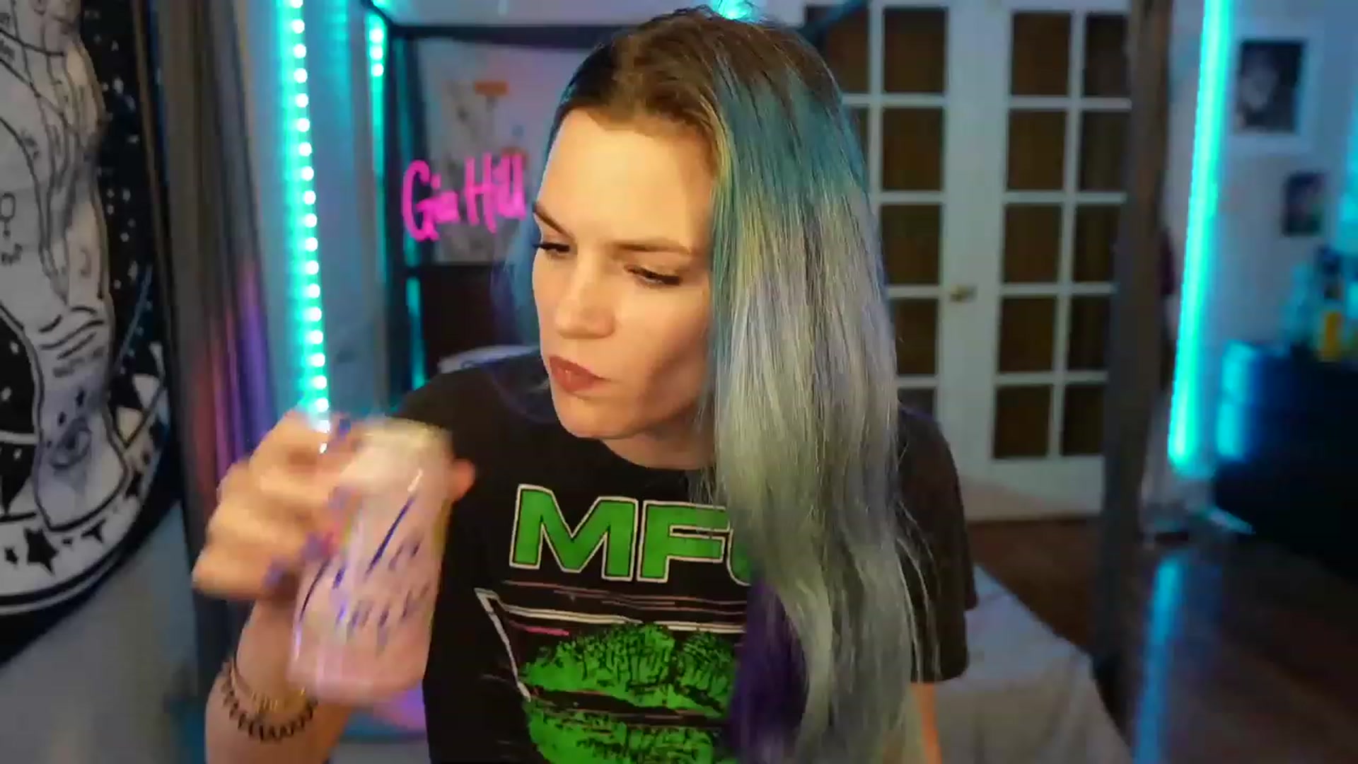 Gallery image thumbnail from Gia_Hill's myfreecams stream on, 05/23/2023, 01:35 image 4 of 20