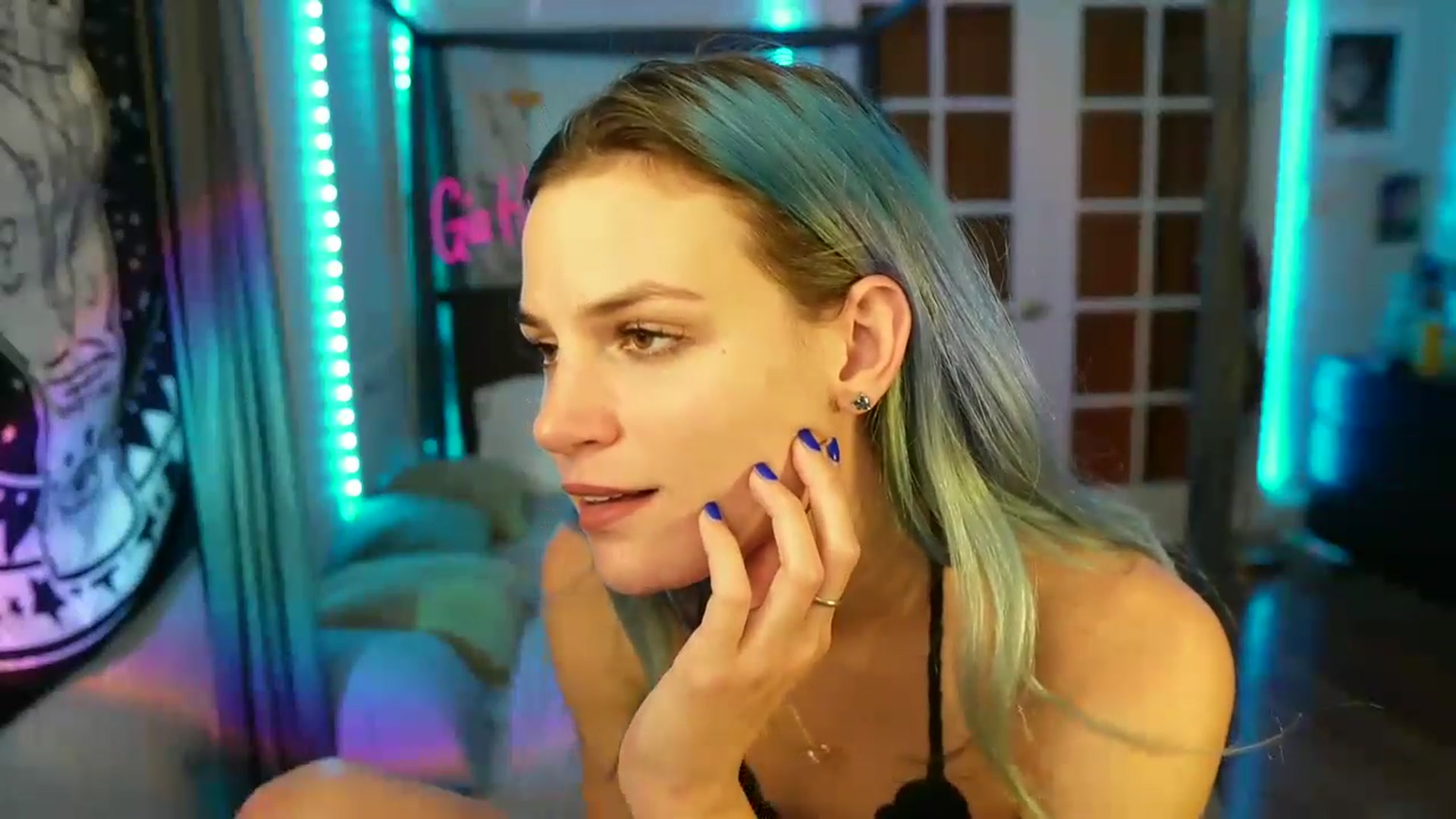 Gallery image thumbnail from Gia_Hill's myfreecams stream on, 05/23/2023, 01:35 image 20 of 20
