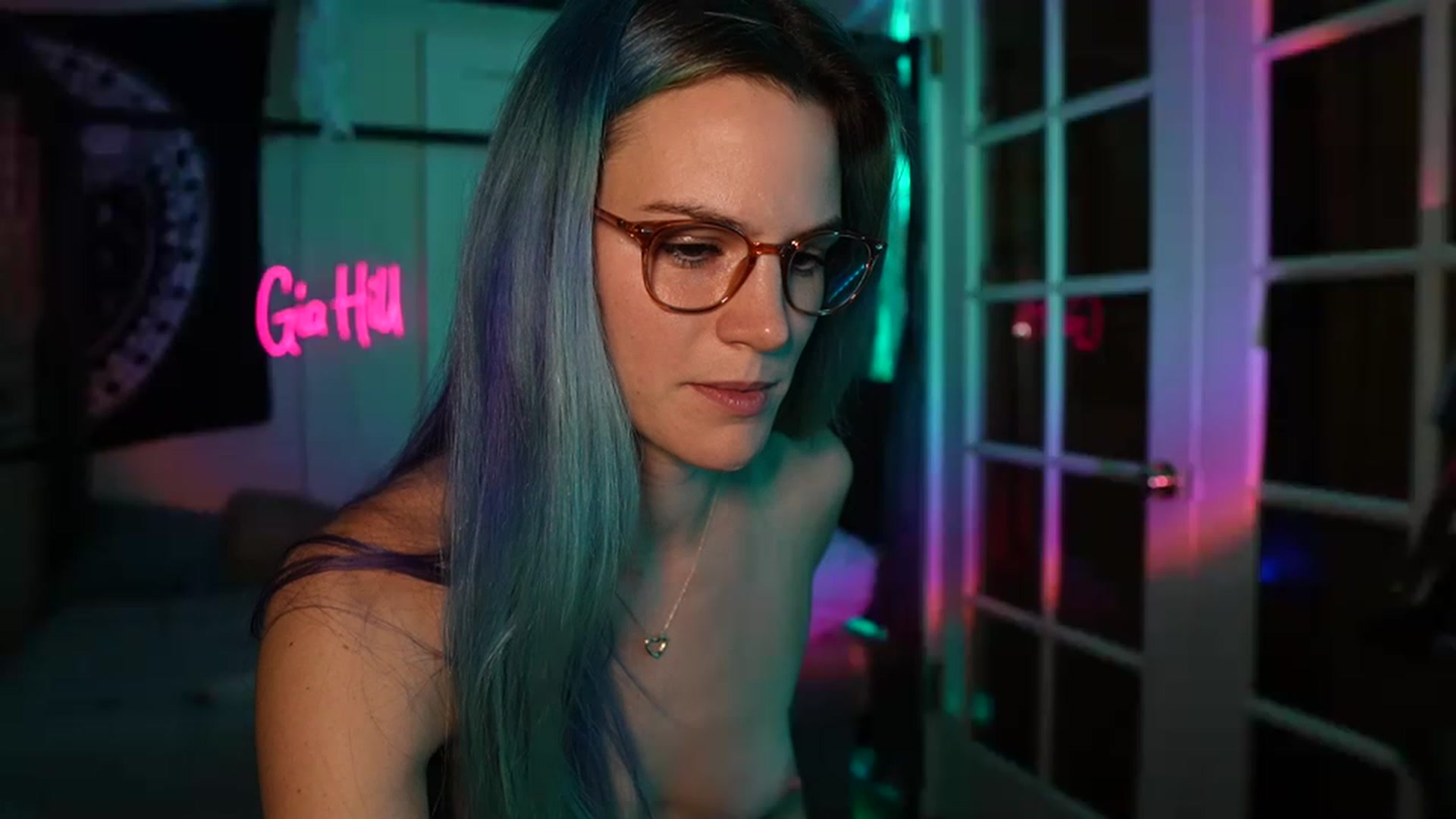 Gallery image thumbnail from Gia_Hill's myfreecams stream on, 05/27/2023, 04:52 image 10 of 20
