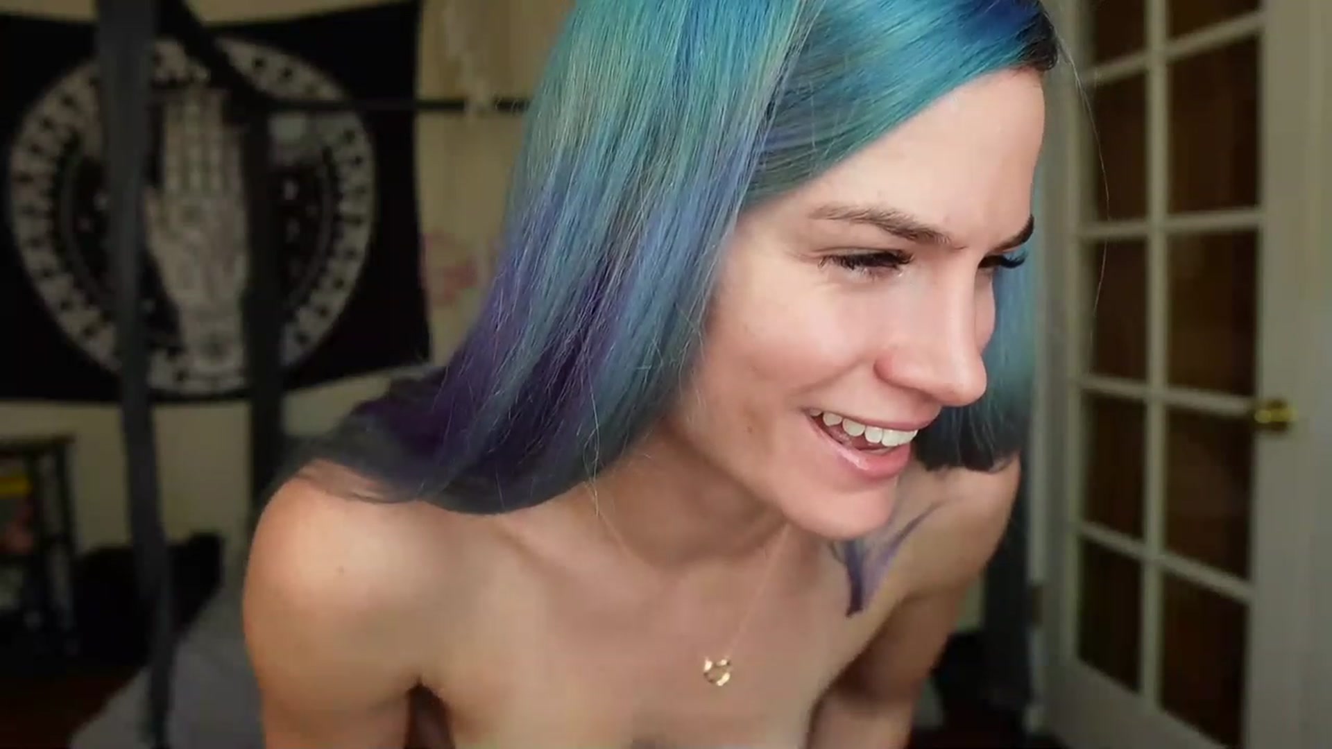 Gallery image thumbnail from Gia_Hill's myfreecams stream on, 05/27/2023, 20:21 image 7 of 20