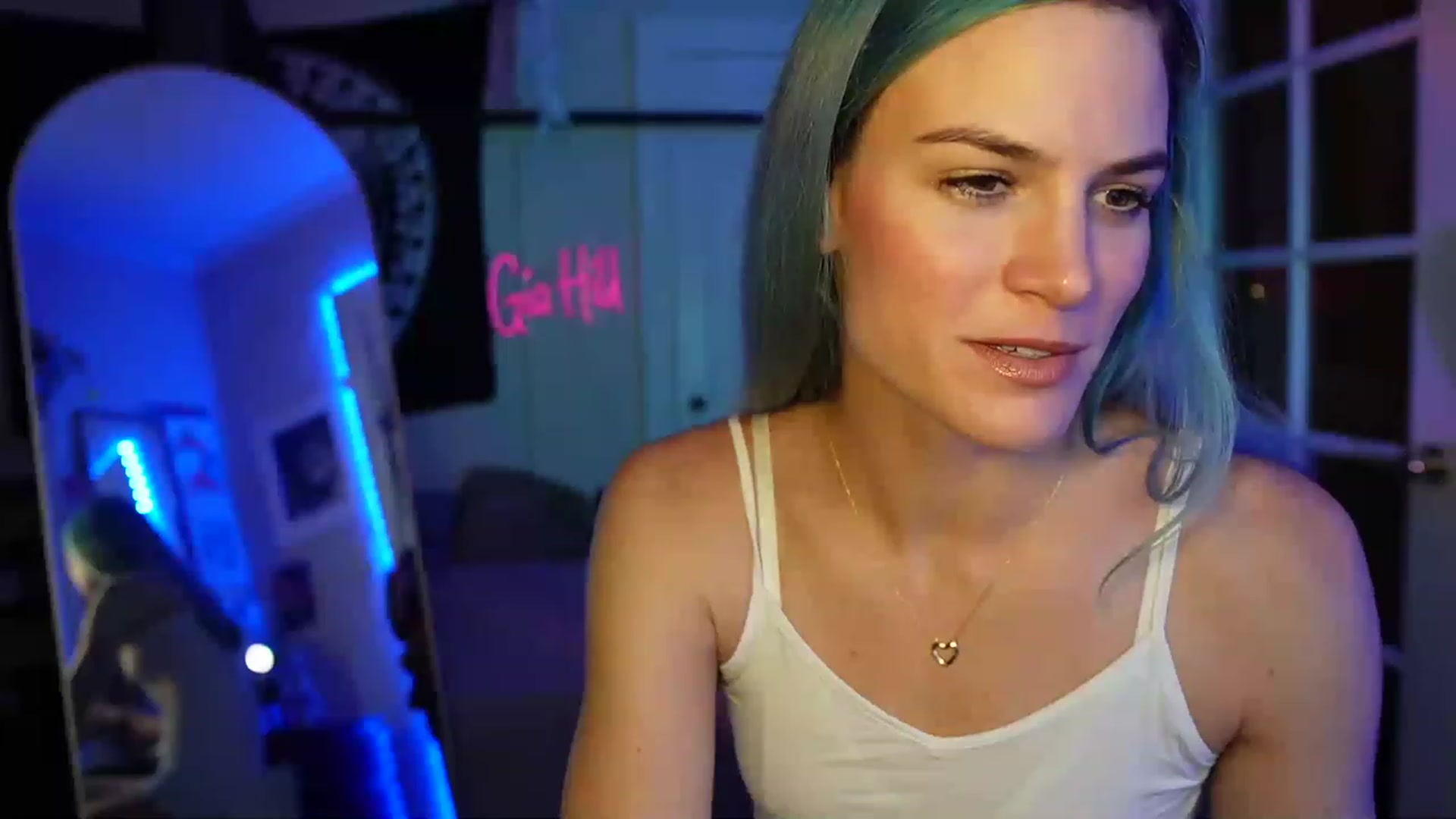 Gallery image thumbnail from Gia_Hill's myfreecams stream on, 05/31/2023, 24:00 image 2 of 20