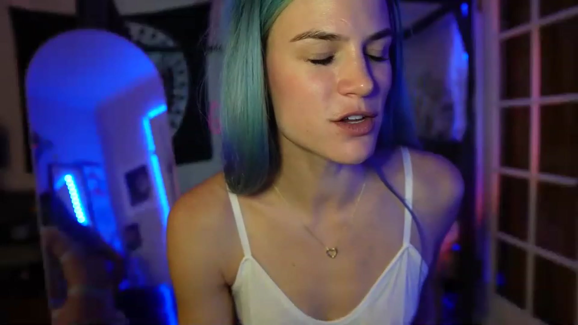 Gallery image thumbnail from Gia_Hill's myfreecams stream on, 05/31/2023, 01:50 image 2 of 20