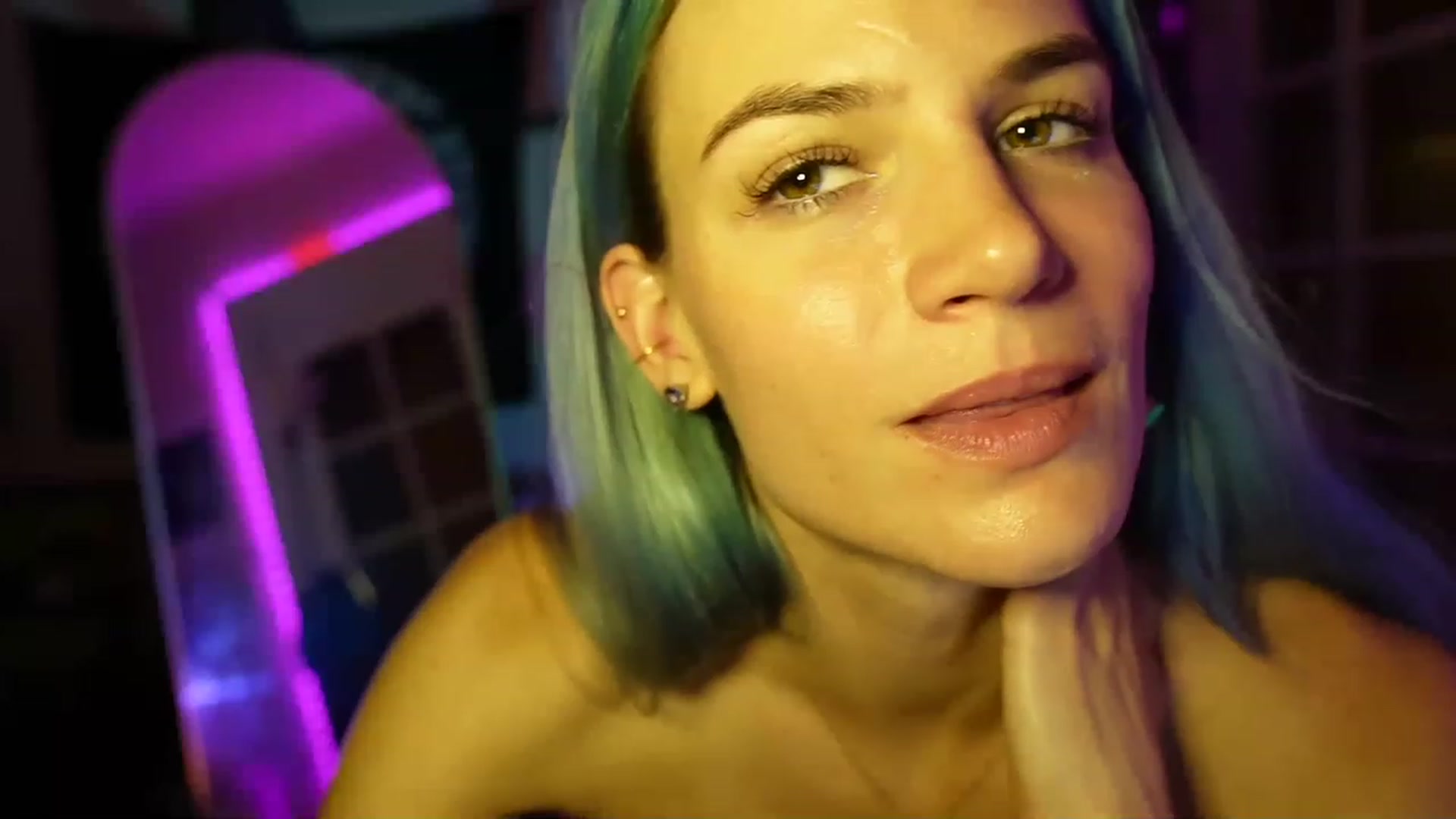 Gallery image thumbnail from Gia_Hill's myfreecams stream on, 05/31/2023, 03:11 image 15 of 20