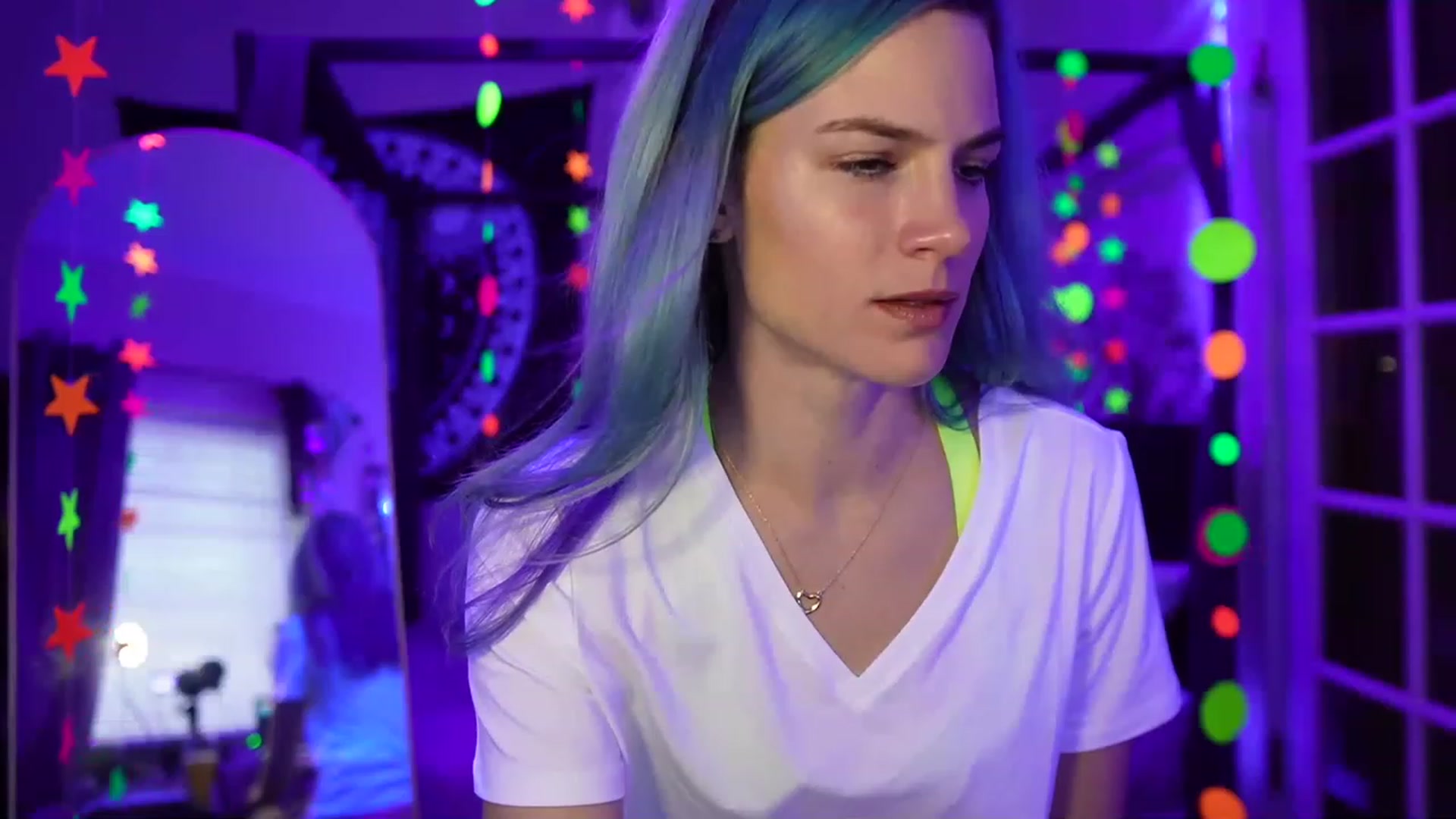 Gallery image thumbnail from Gia_Hill's myfreecams stream on, 06/01/2023, 24:13 image 9 of 20