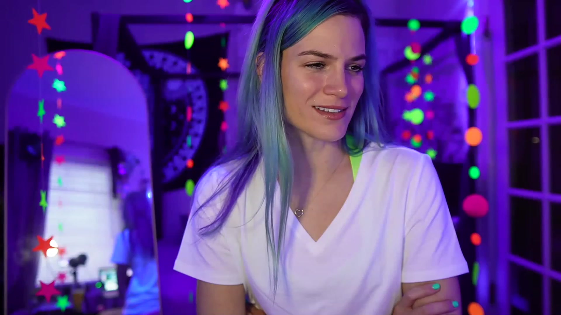 Gallery image thumbnail from Gia_Hill's myfreecams stream on, 06/01/2023, 24:13 image 10 of 20