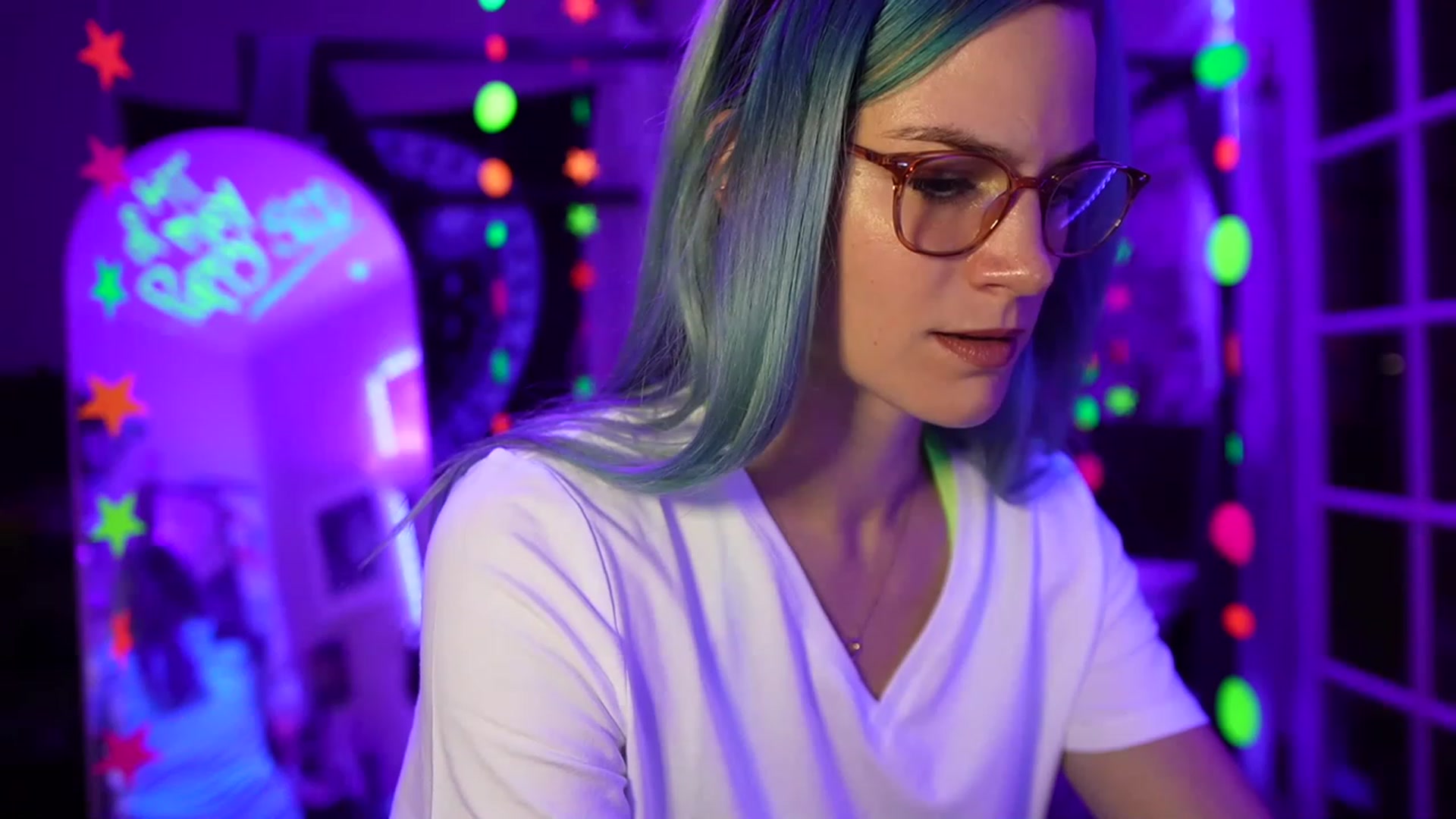 Gallery image thumbnail from Gia_Hill's myfreecams stream on, 06/01/2023, 24:38 image 15 of 20