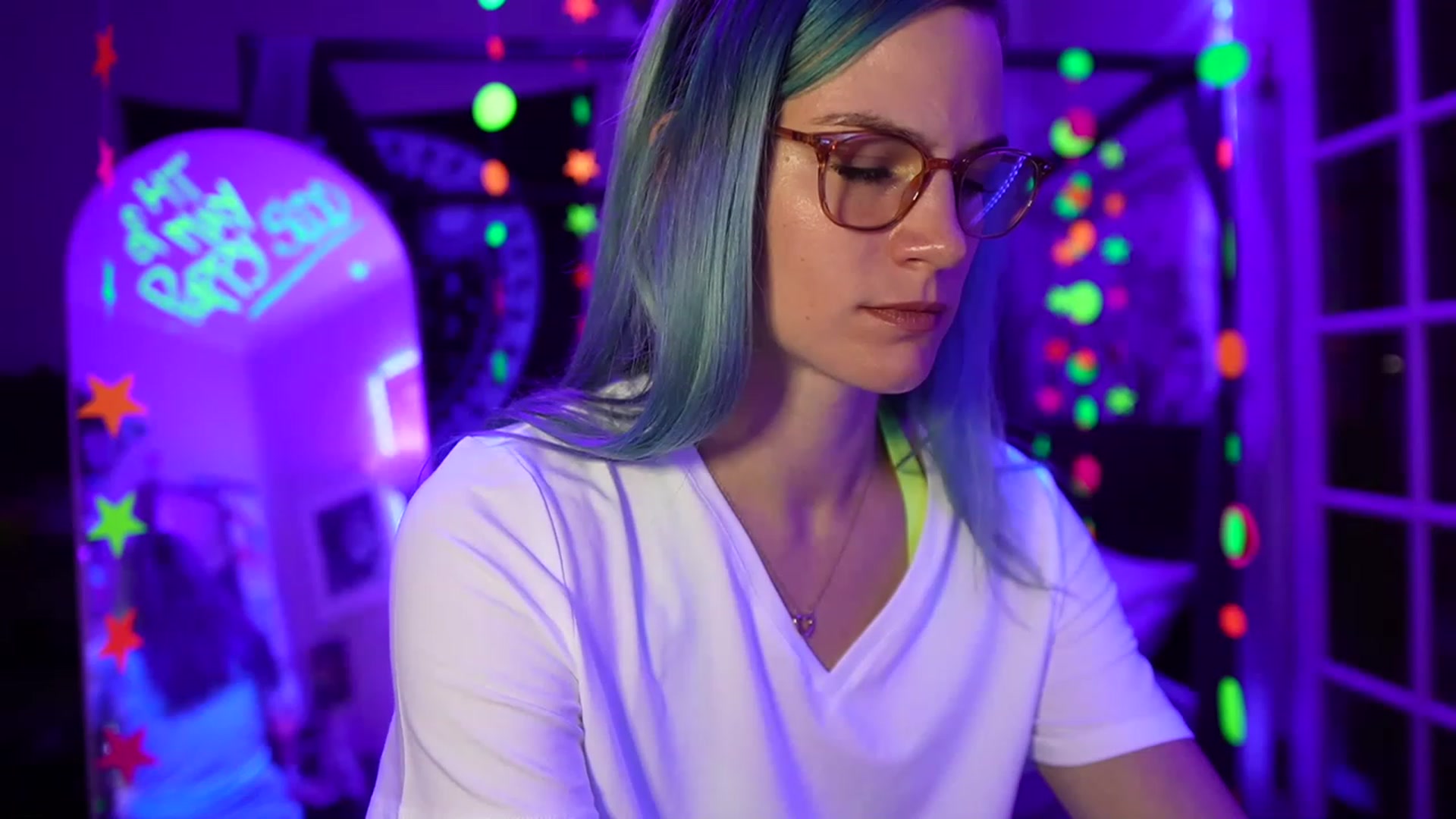 Gallery image thumbnail from Gia_Hill's myfreecams stream on, 06/01/2023, 24:38 image 16 of 20