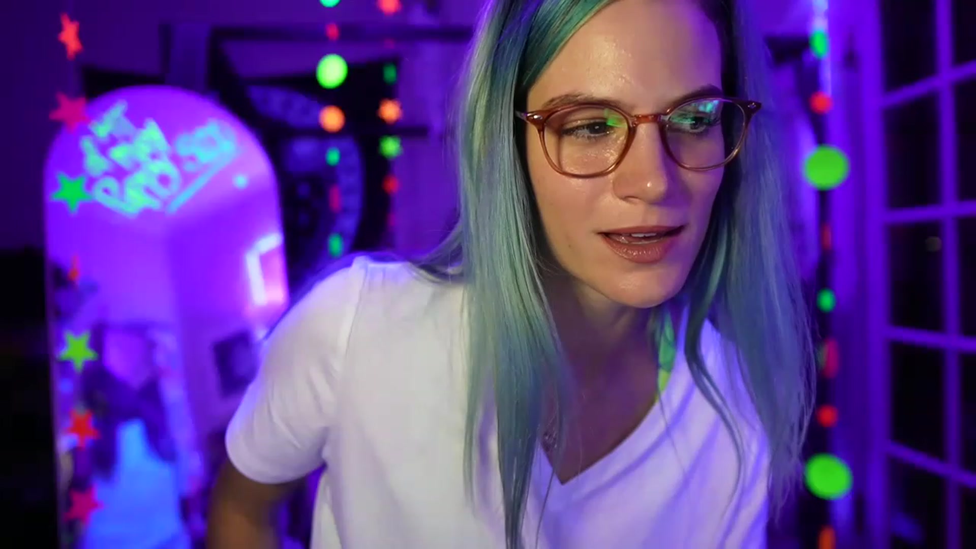 Gallery image thumbnail from Gia_Hill's myfreecams stream on, 06/01/2023, 24:38 image 10 of 20