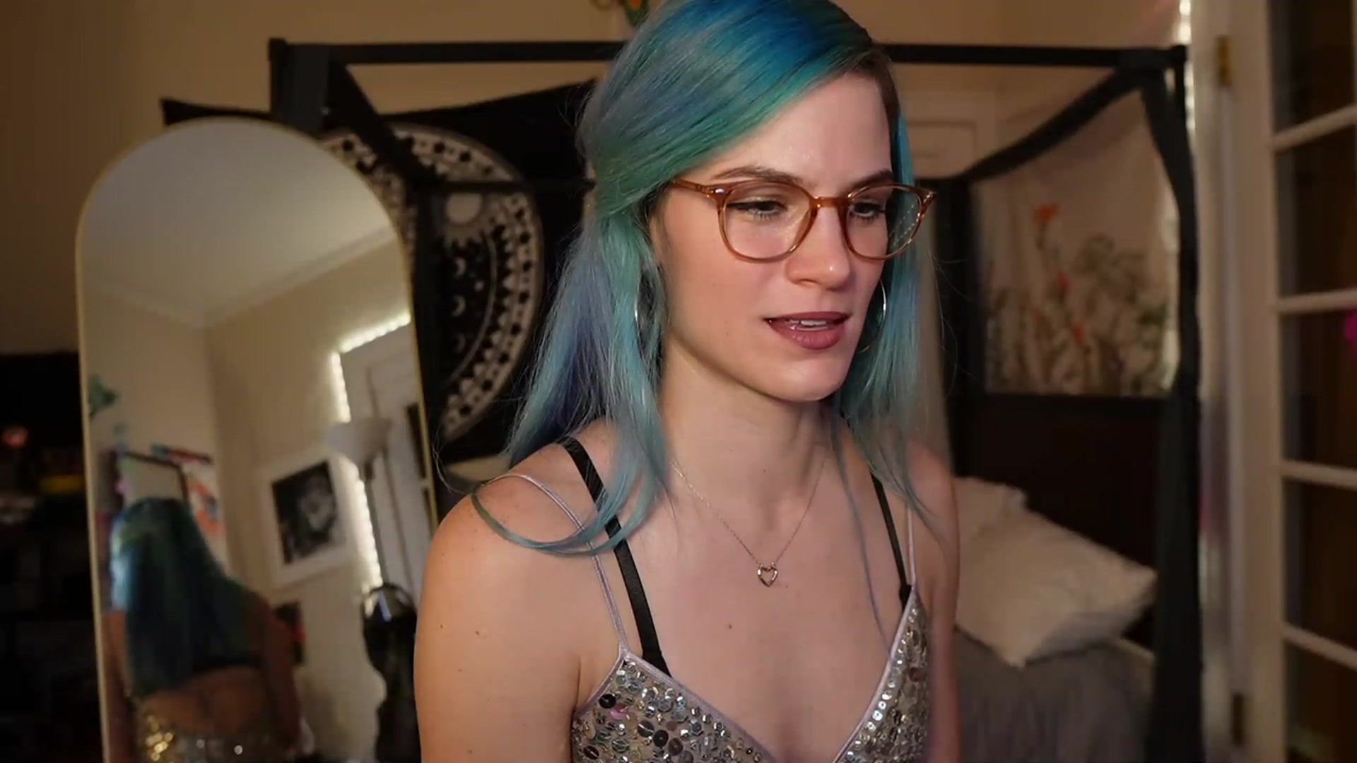Gallery image thumbnail from Gia_Hill's myfreecams stream on, 06/02/2023, 22:13 image 4 of 20