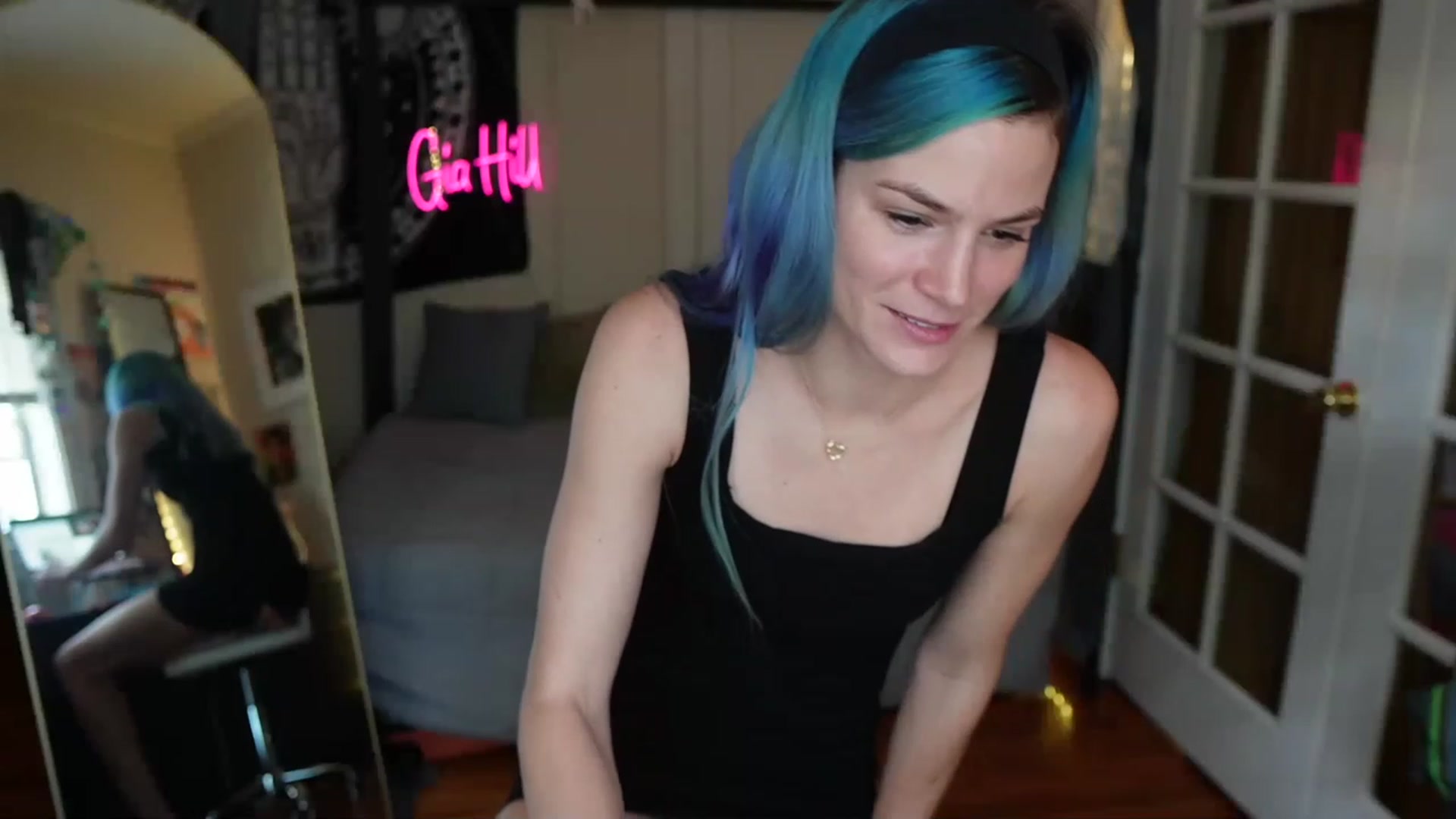 Gallery image thumbnail from Gia_Hill's myfreecams stream on, 06/03/2023, 22:40 image 12 of 20