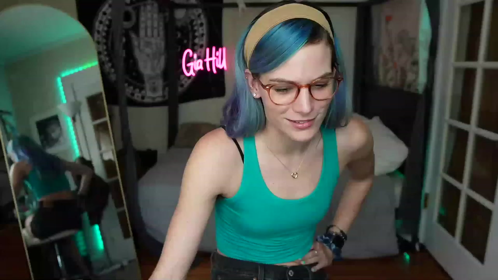 Gallery image thumbnail from Gia_Hill's myfreecams stream on, 06/05/2023, 22:41 image 17 of 20