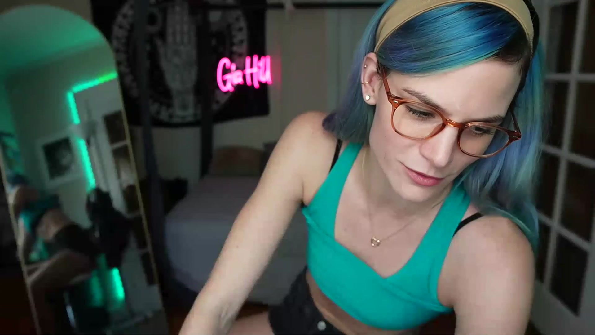 Gallery image thumbnail from Gia_Hill's myfreecams stream on, 06/05/2023, 23:28 image 1 of 20