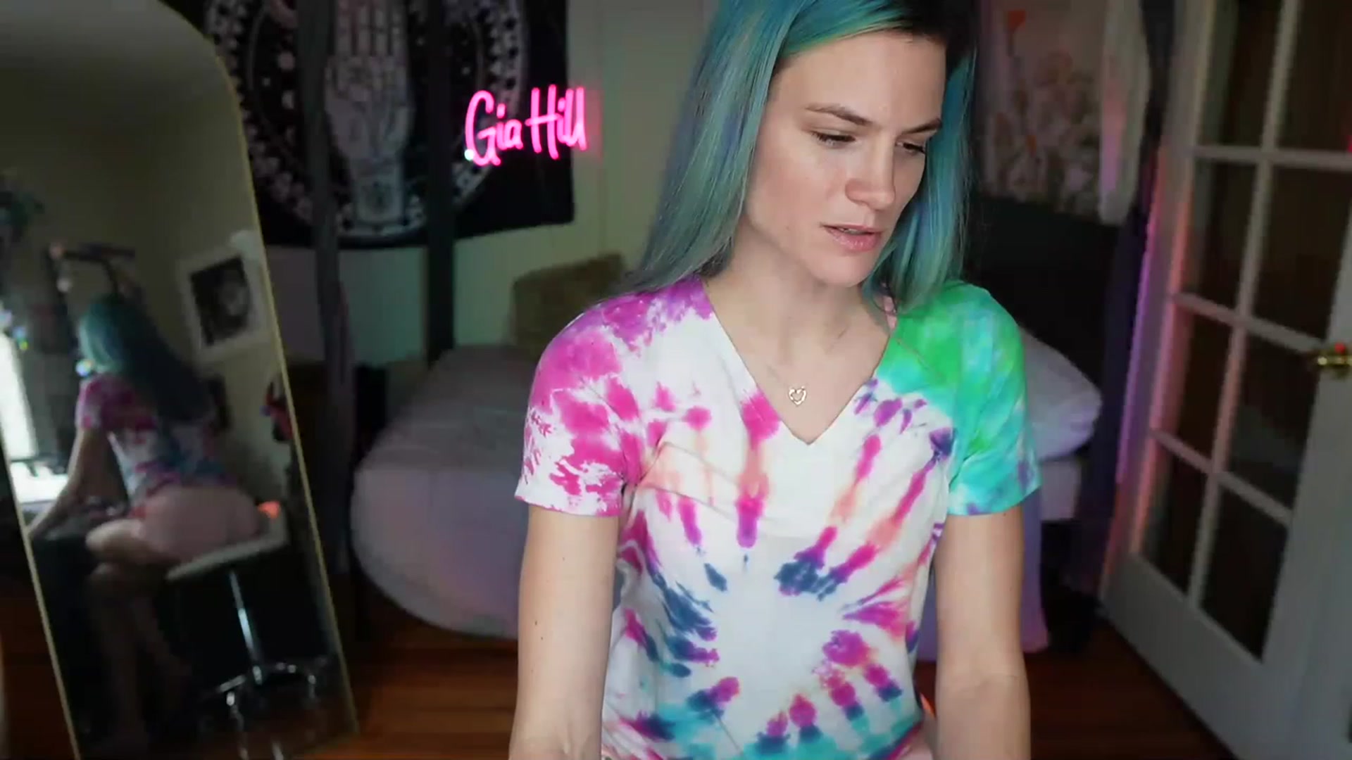 Gallery image thumbnail from Gia_Hill's myfreecams stream on, 06/07/2023, 22:21 image 3 of 20