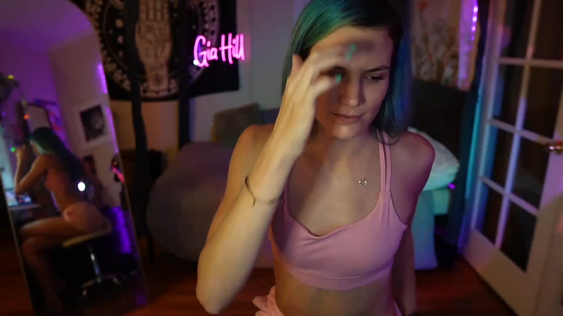 Gallery image thumbnail from Gia_Hill's myfreecams stream on, 06/08/2023, 24:38 image 13 of 20