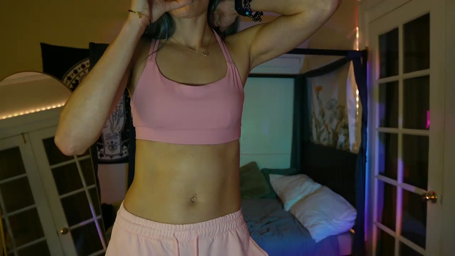 Gallery image thumbnail from Gia_Hill's myfreecams stream on, 06/08/2023, 24:38 image 16 of 20